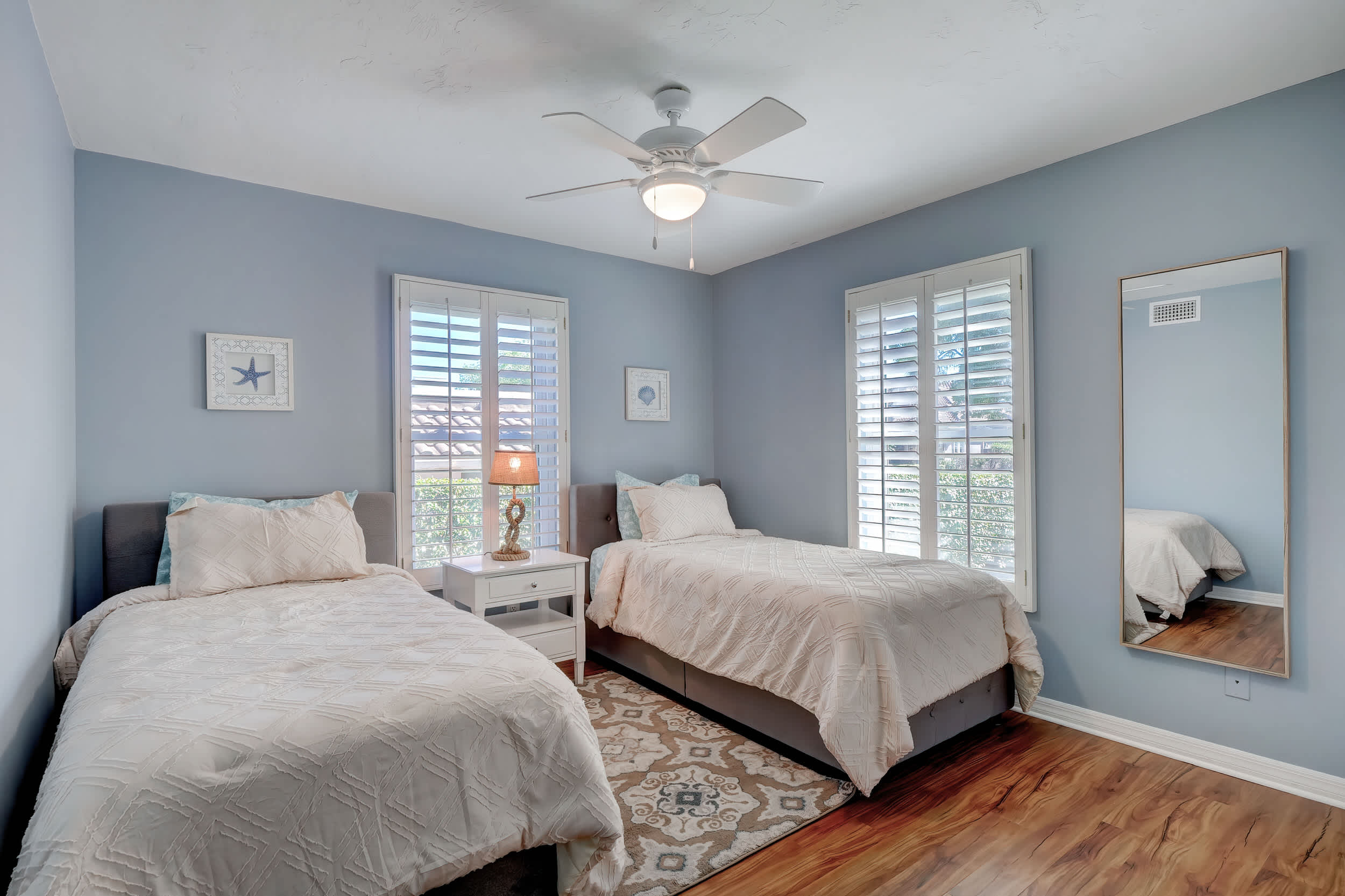 A 1 Waterfront Condo Near Naples Bay Beaches 22