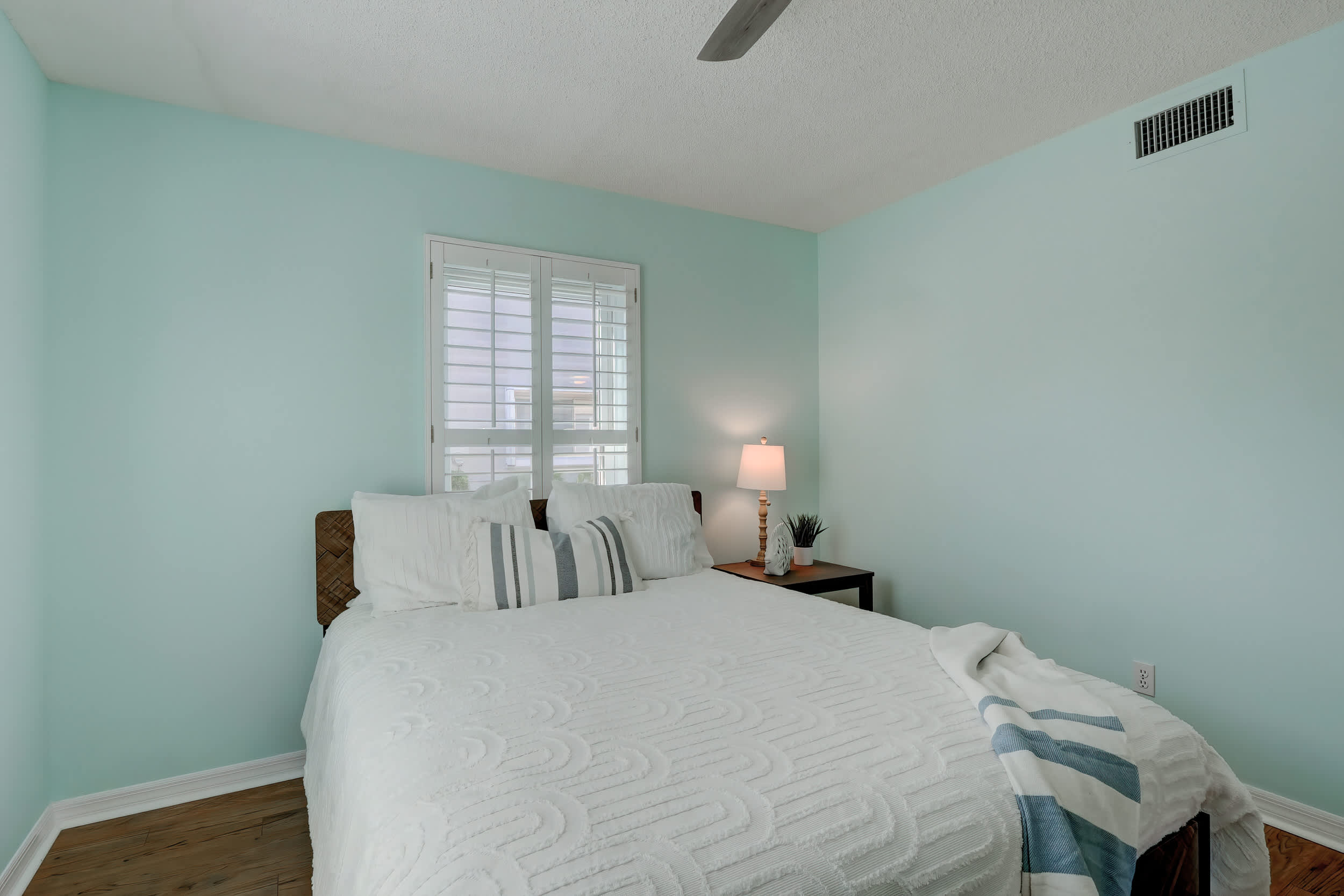 B 1 Waterfront Condo Near Naples Bay Beaches | Photo 22