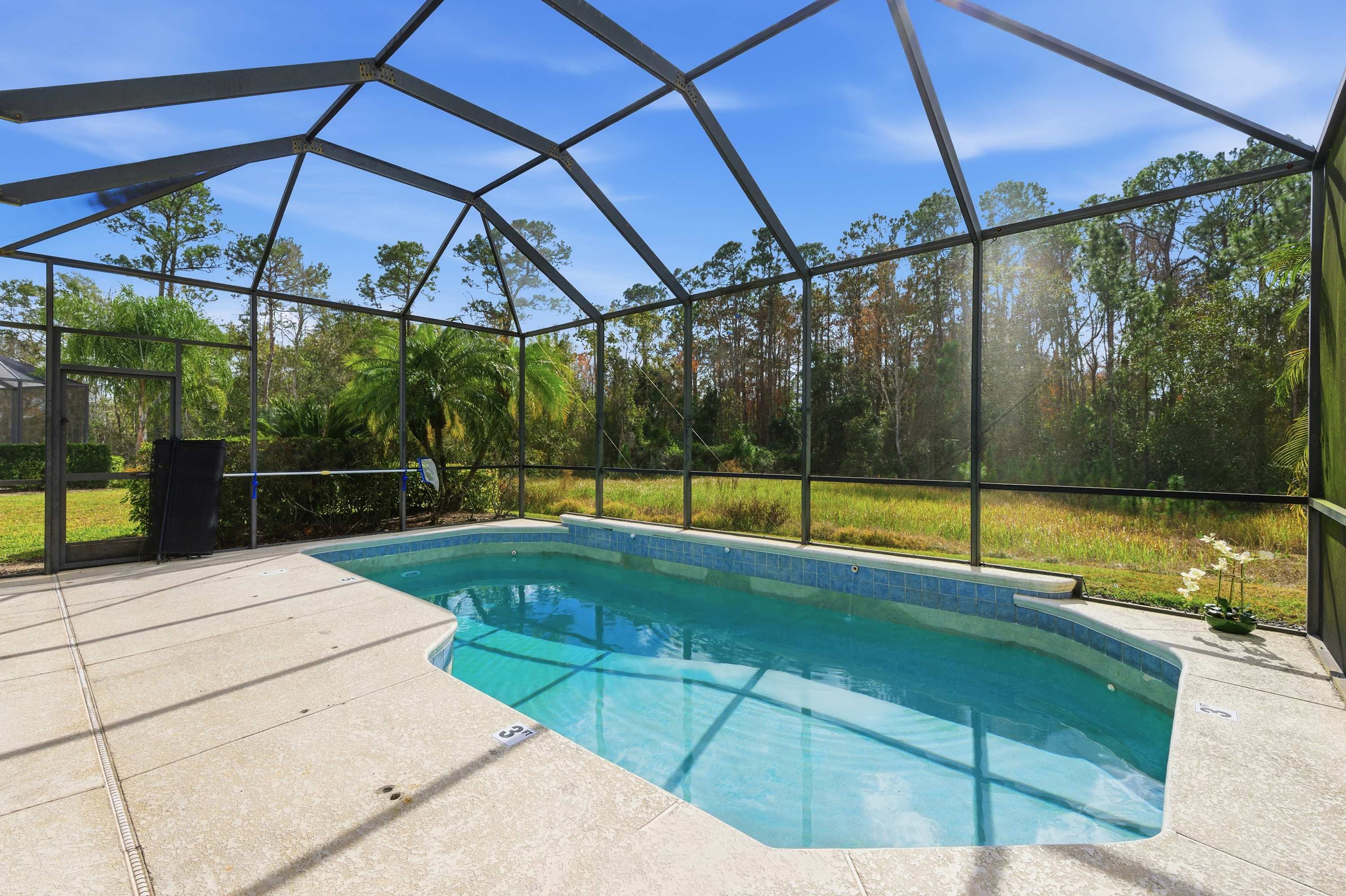 5BR home w private heated pool