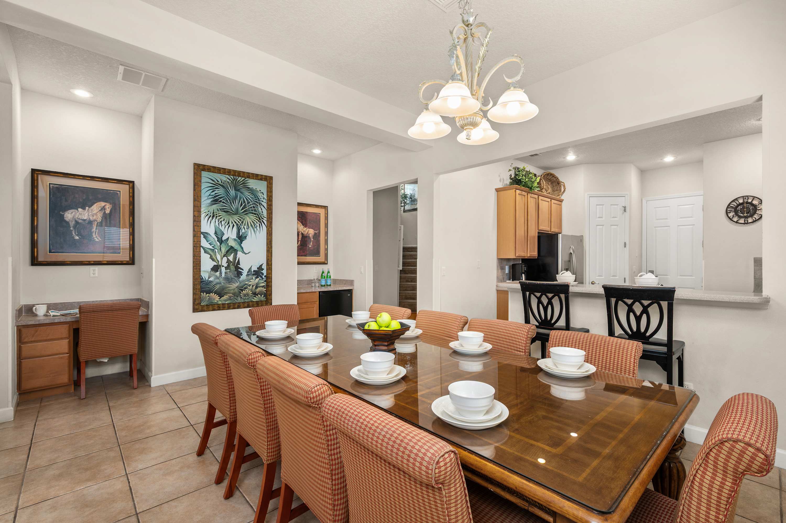 5BR home w private heated pool