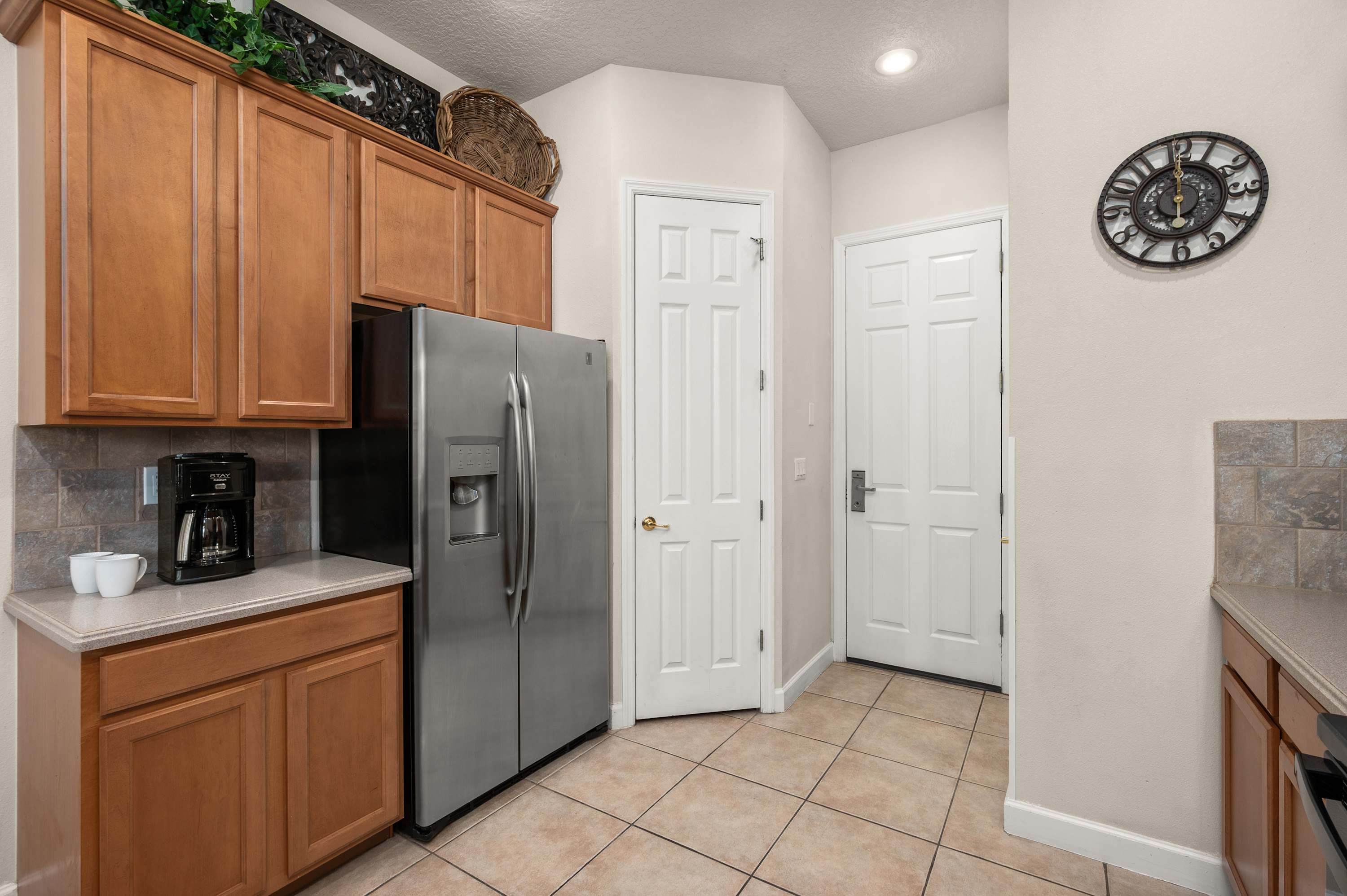 5BR home w private heated pool