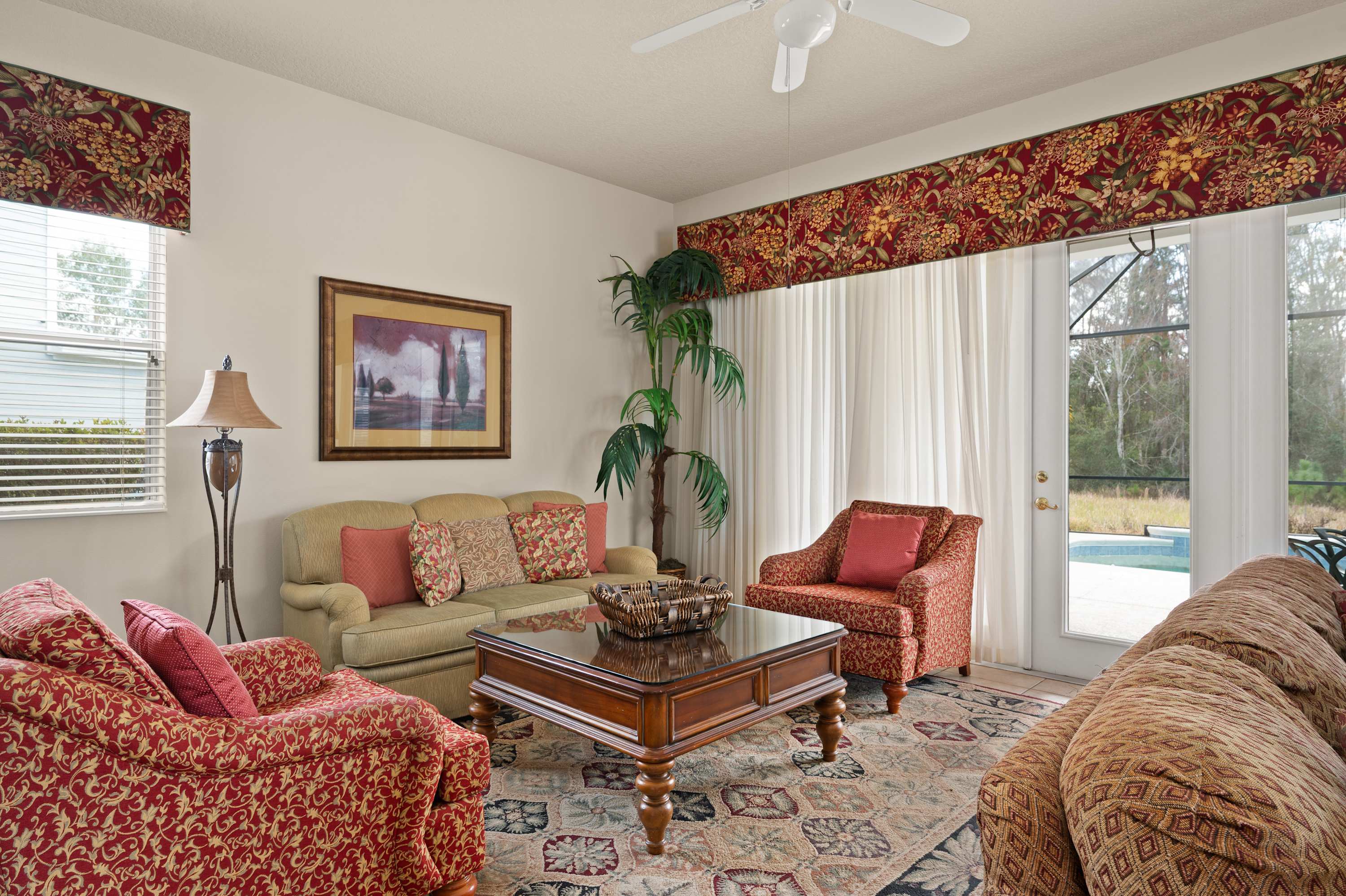 5BR home w private heated pool