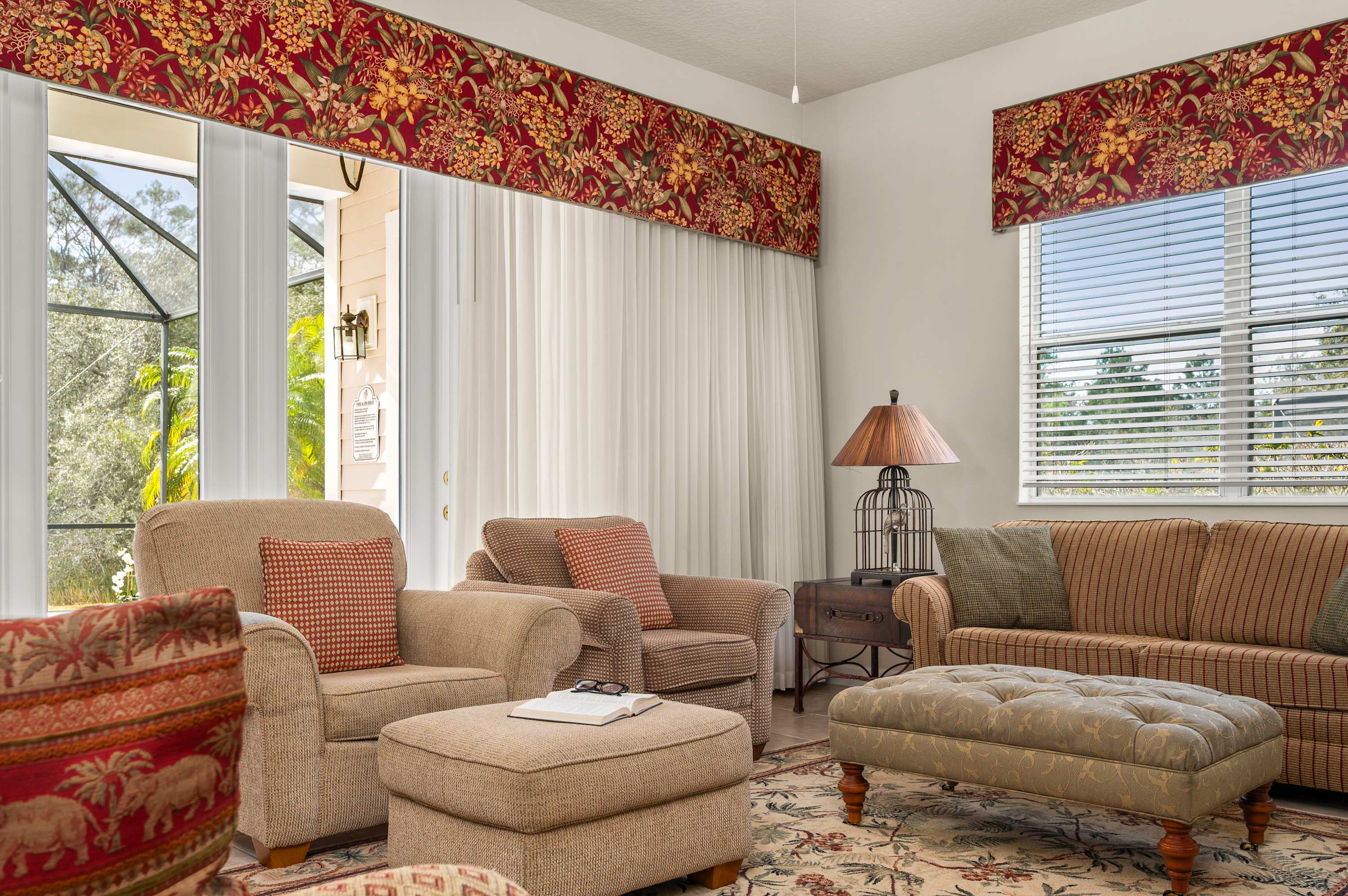 5BR home w private heated pool