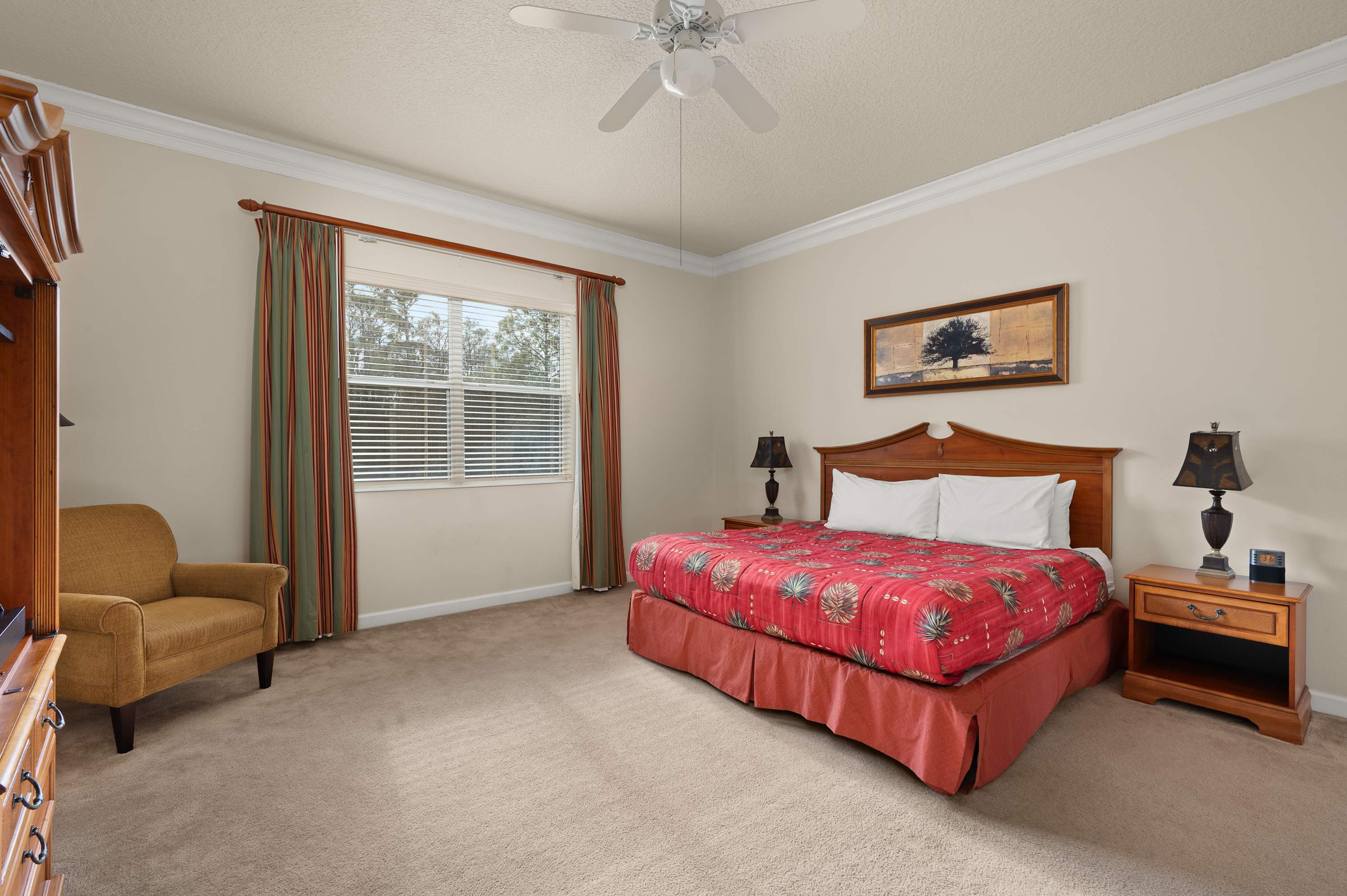 5BR home w private heated pool