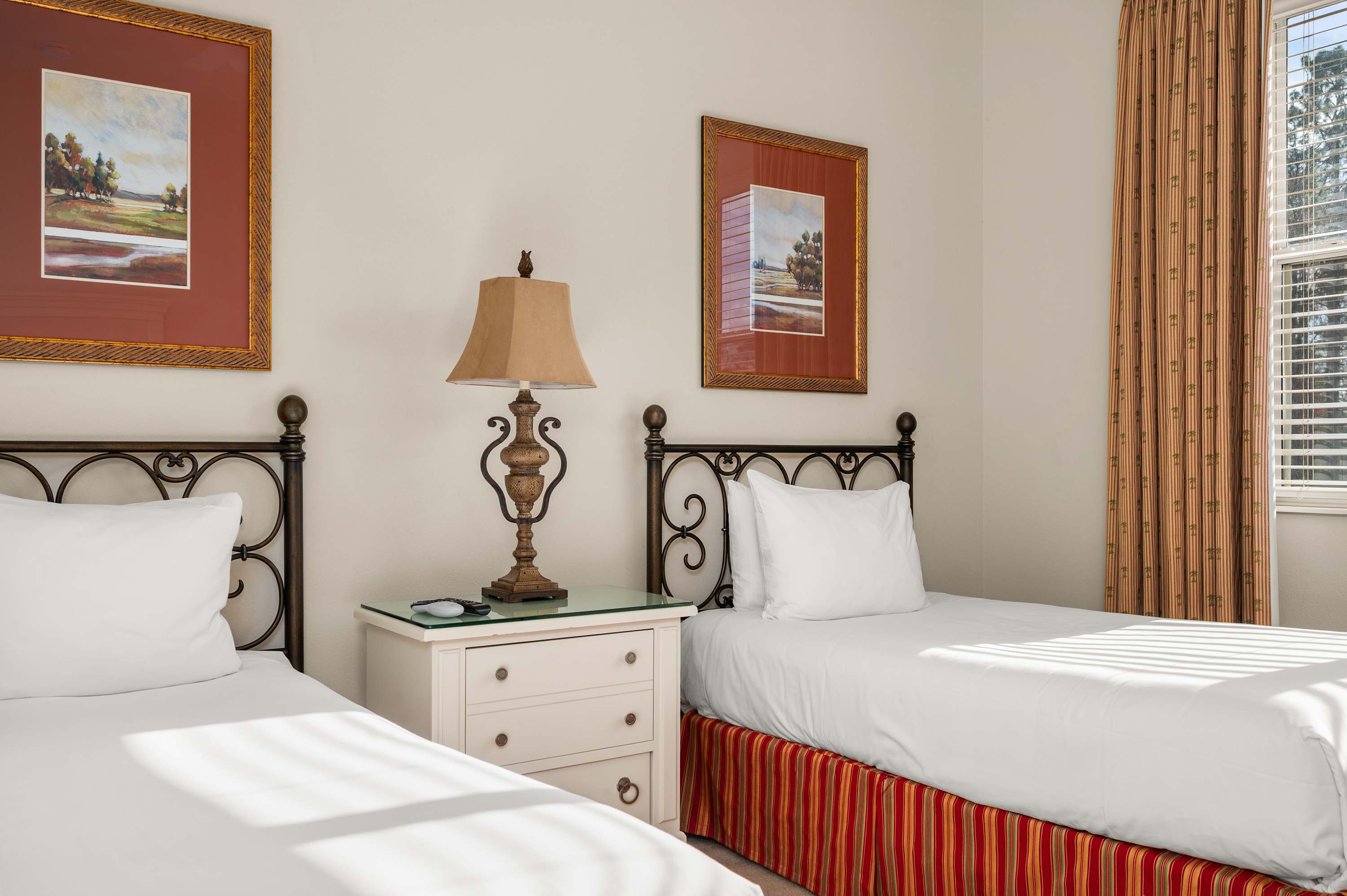 5BR home w private heated pool