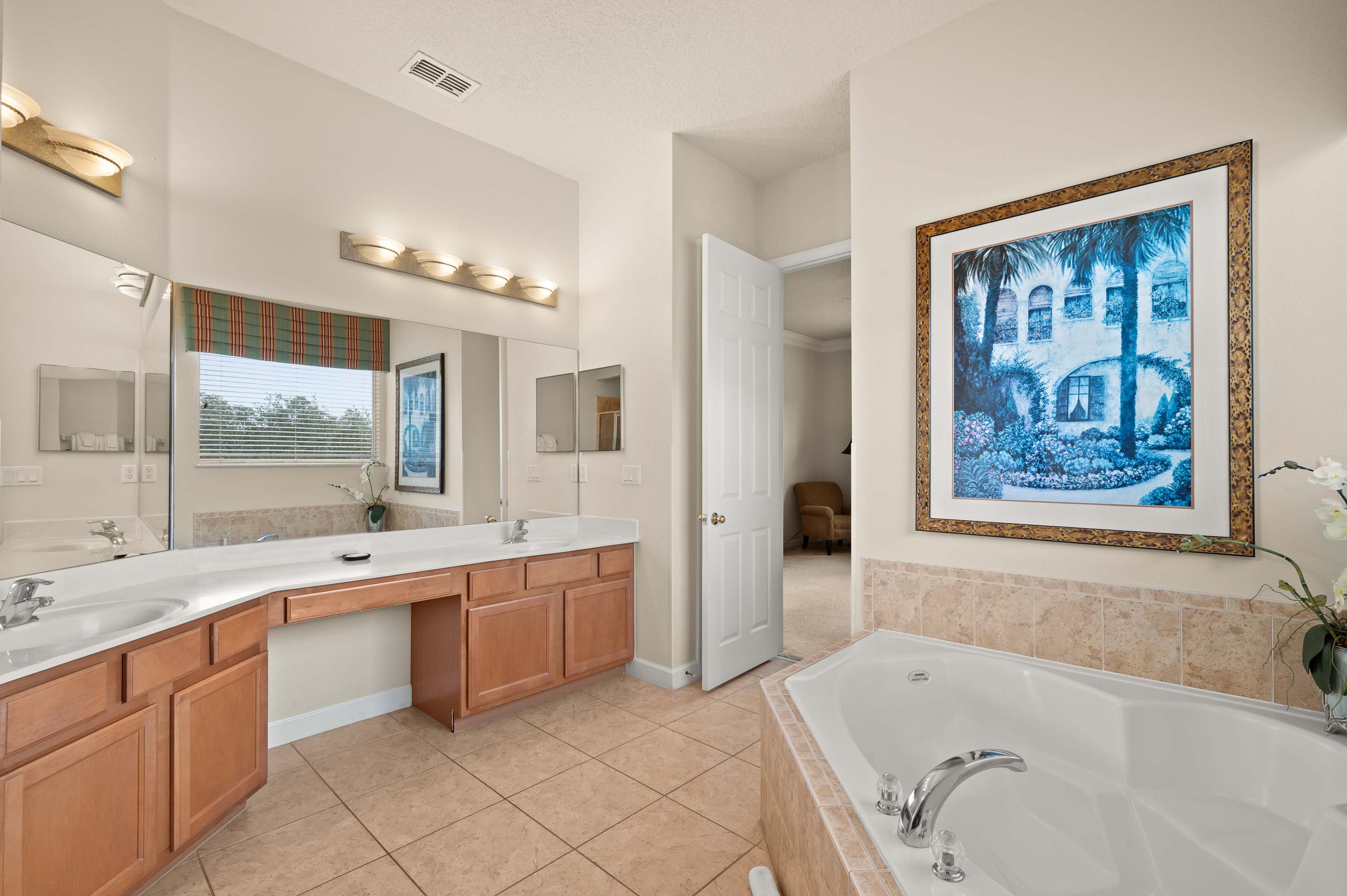 5BR home w private heated pool