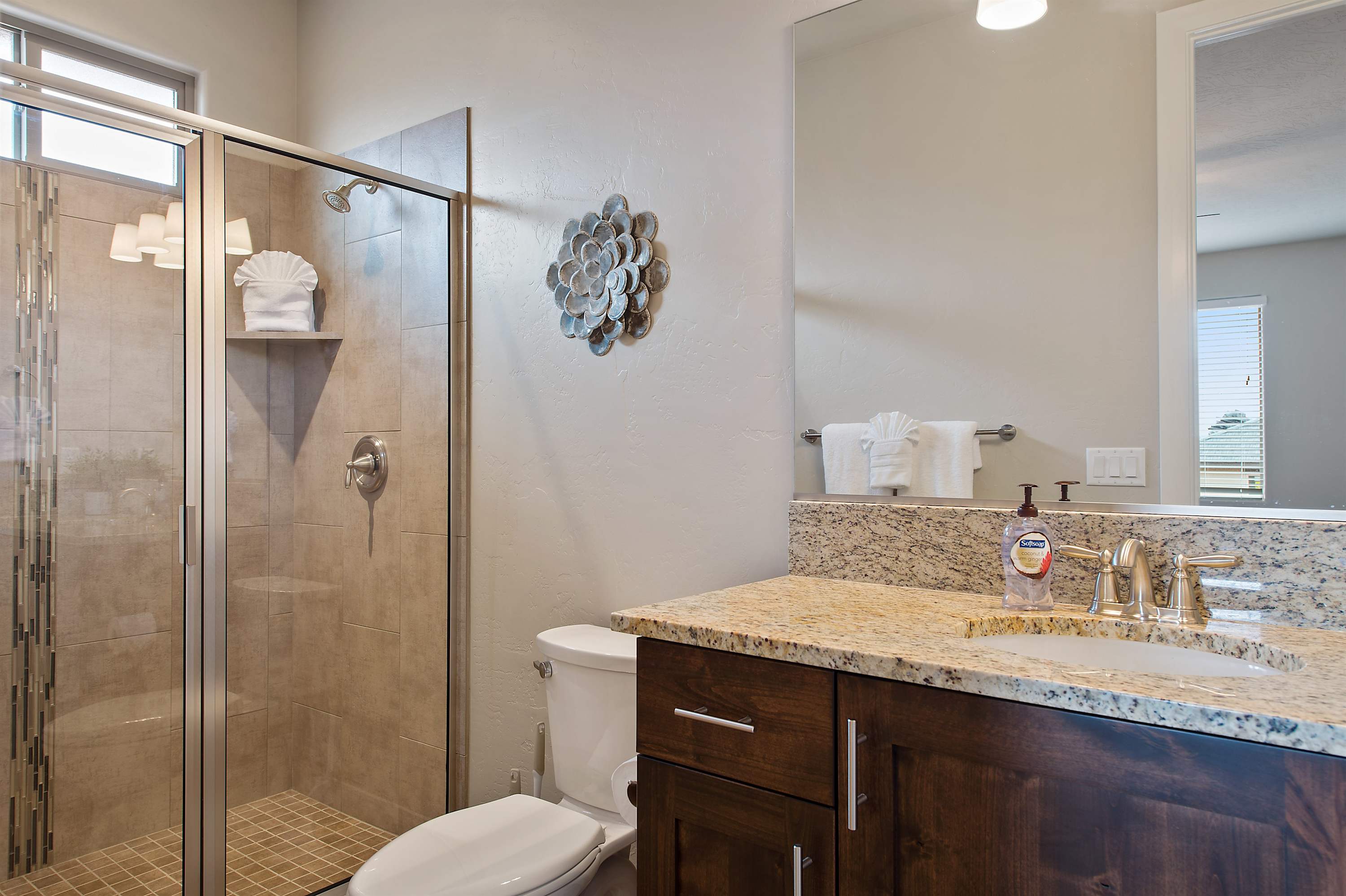 Master bathroom 2 upstairs with shower
