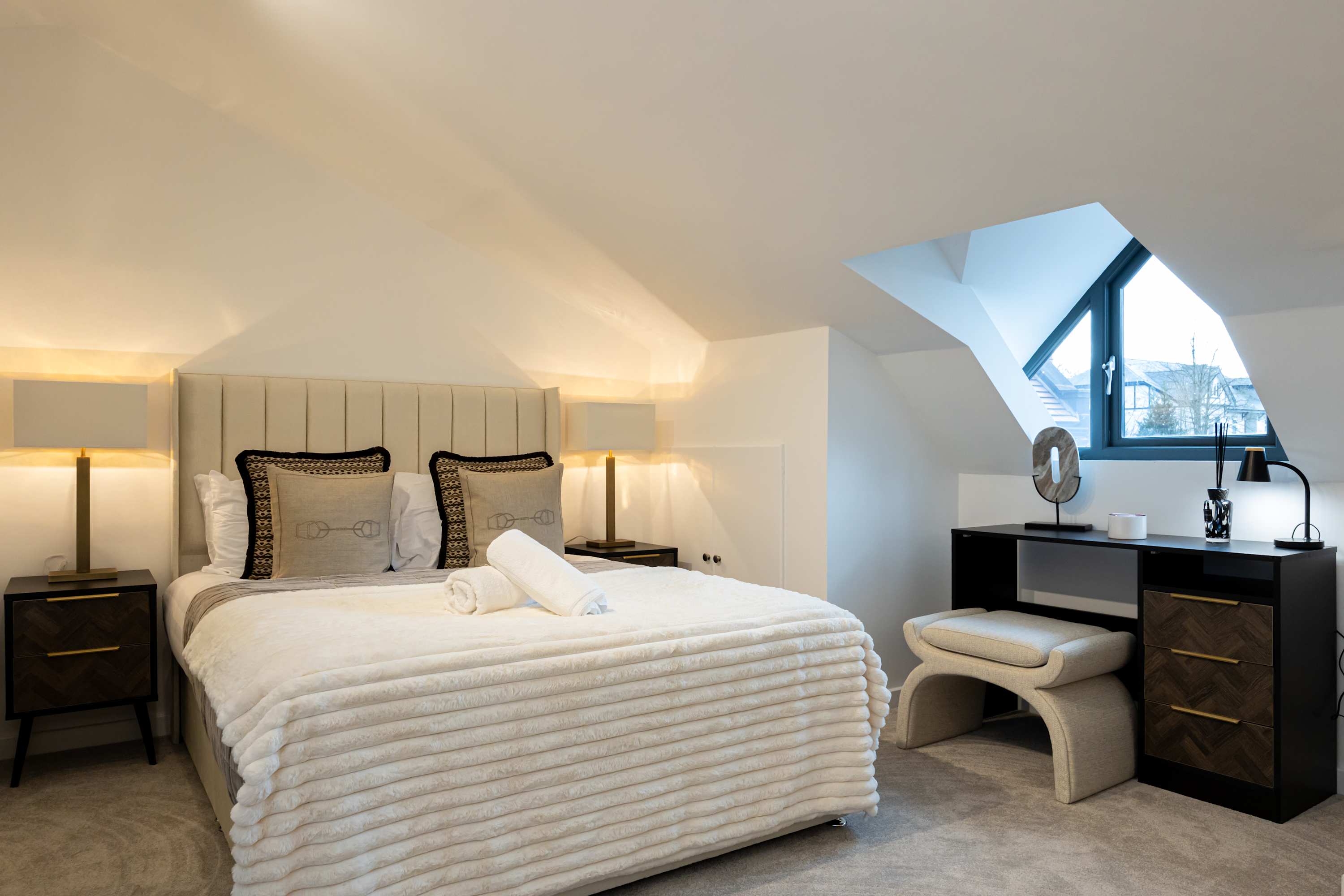 Luxury Church Conversion in Hale - Sleeps 4 in Cecil Road WA15 9NT - Property image 10 - VivreStays