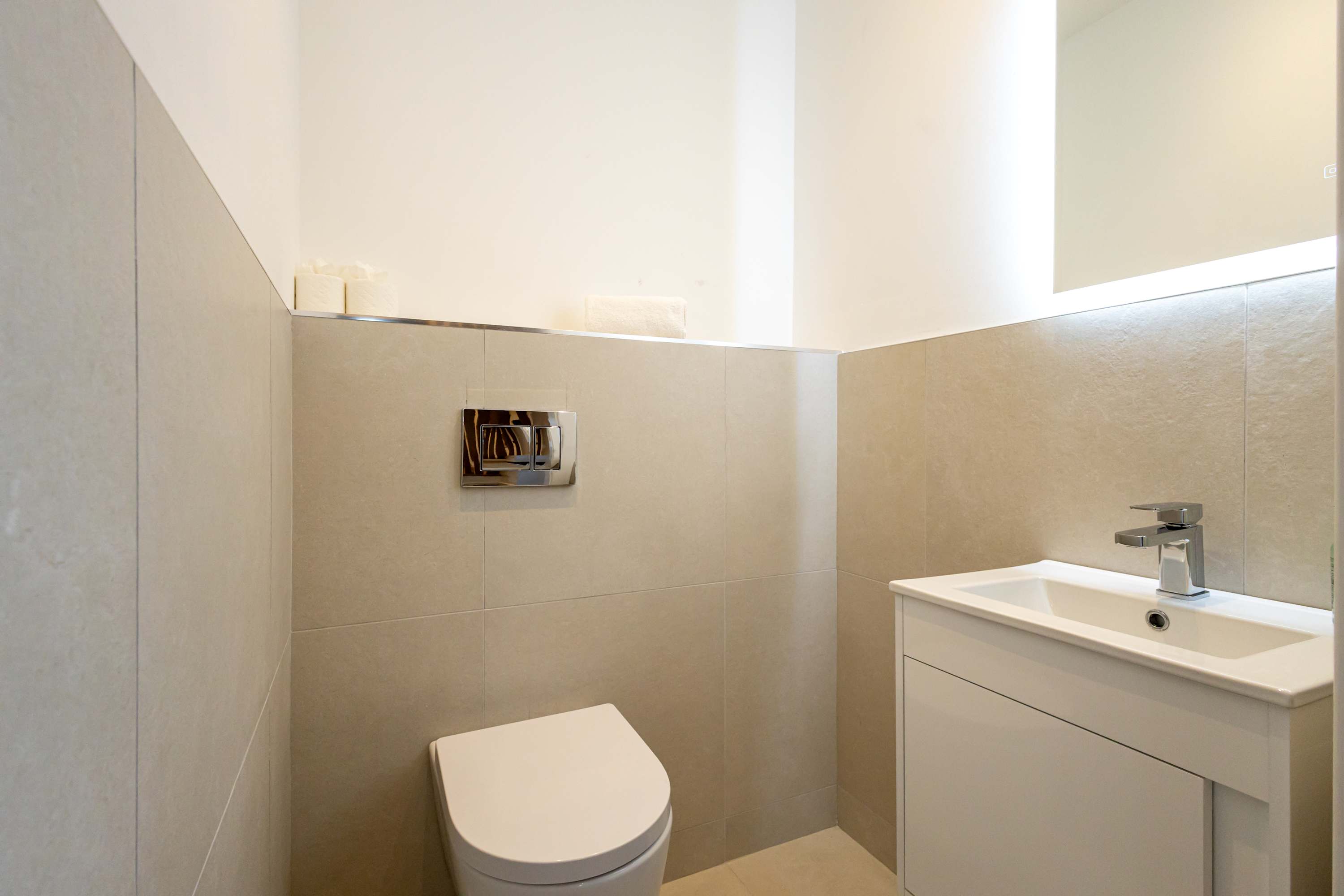 Luxury Church Conversion in Hale - Sleeps 4 in Cecil Road WA15 9NT - Property image 34 - VivreStays