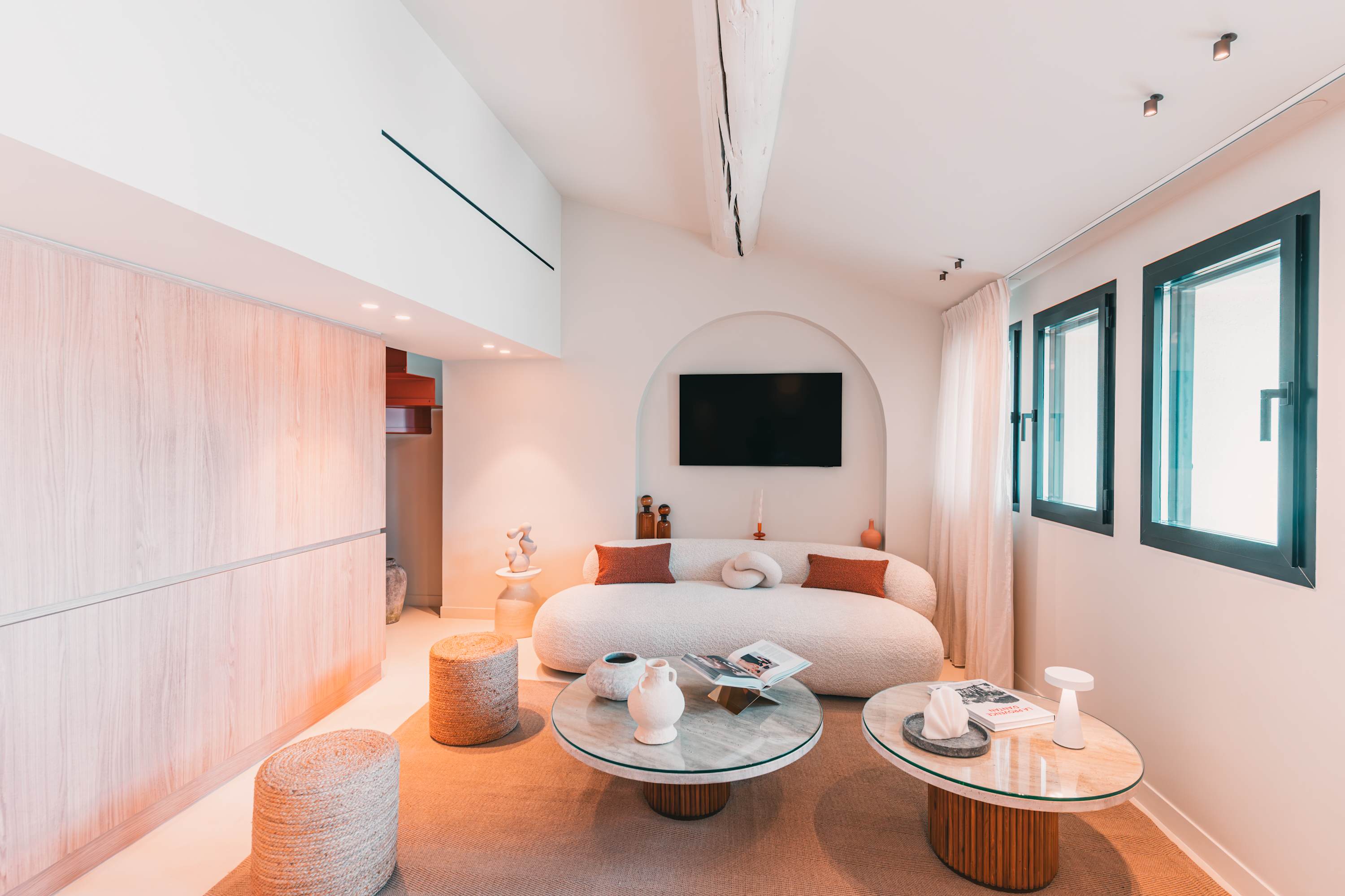 An Exceptional 3-BR/3Ba with Terrace- Vieux Port — Marseille, Provence-Alpes-Côte d'Azur — vacation rental