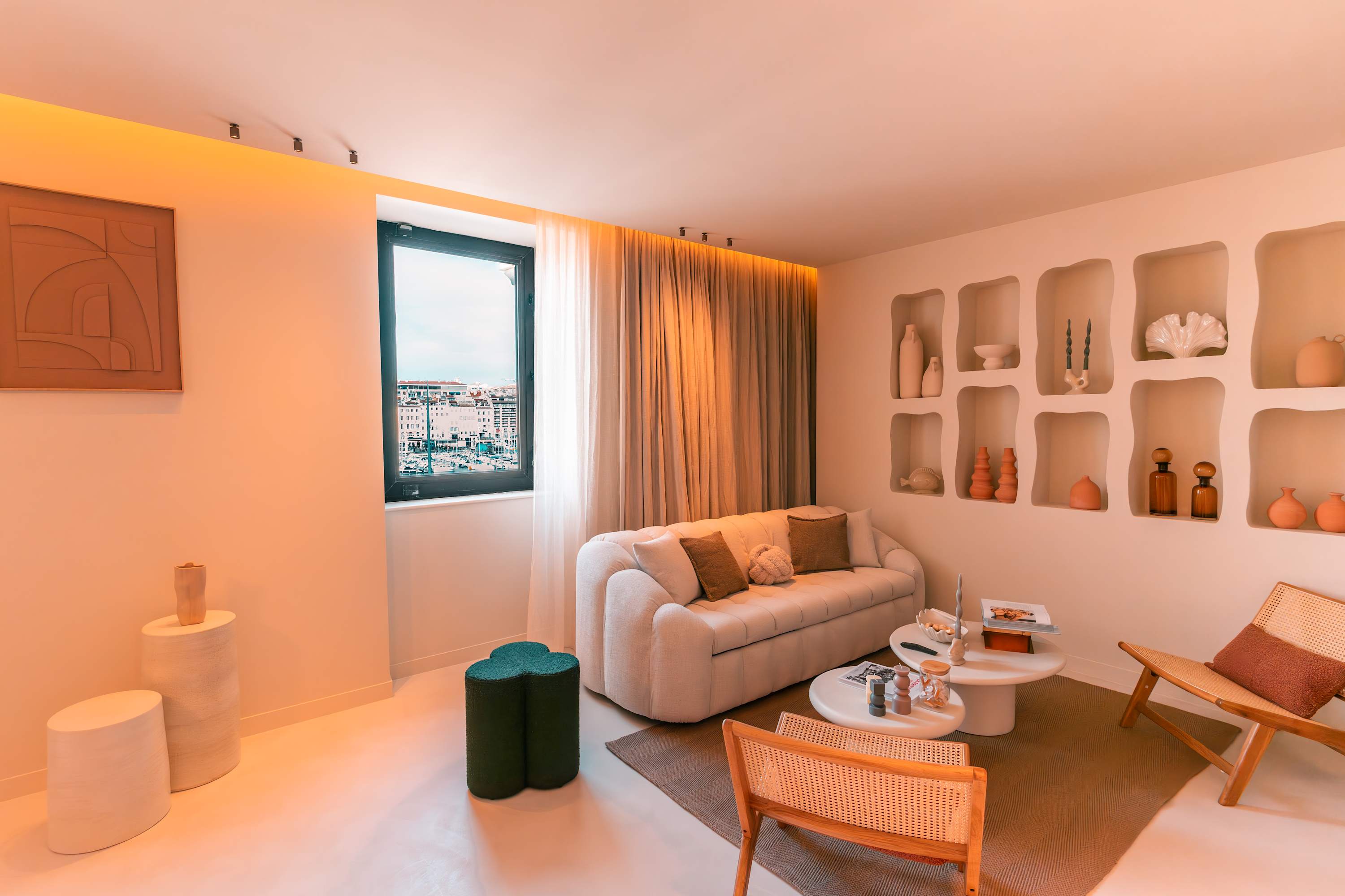 A Peacefull 2-BR/2BA - Vieux Port — Marseille, Provence-Alpes-Côte d'Azur — vacation rental