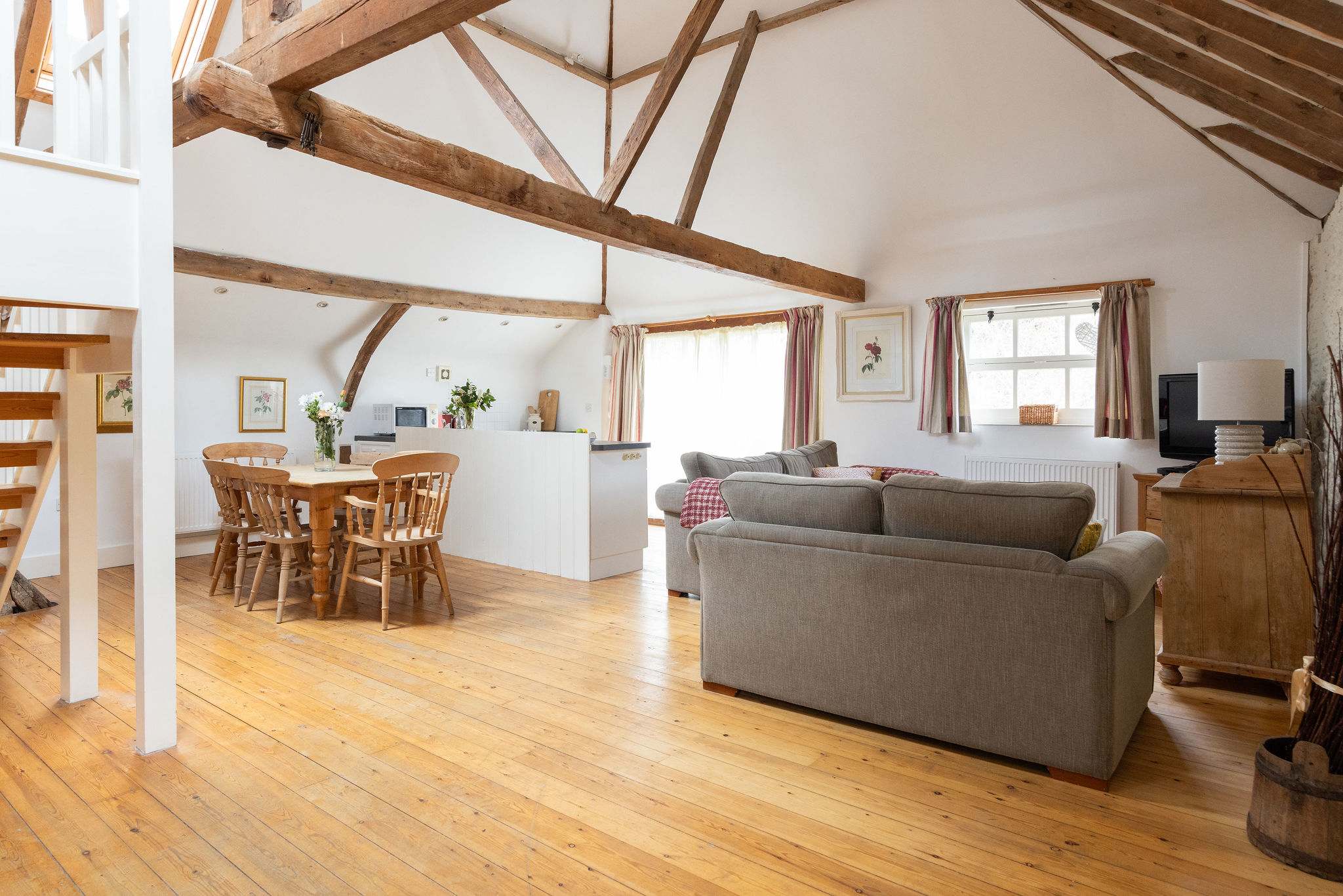 Rural Cottage Accommodation for 12