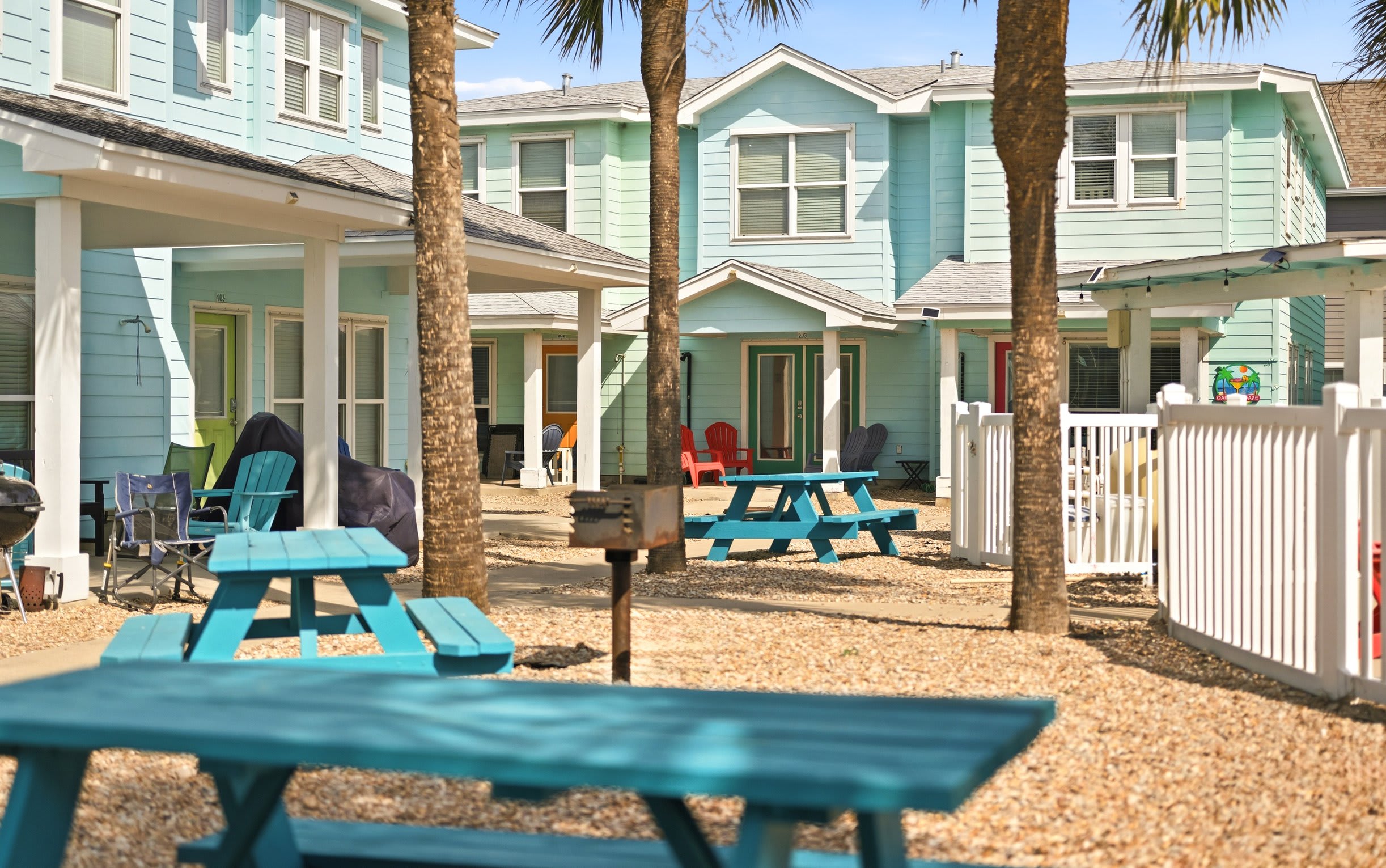 Private 3br home! - Bron's Beach Shack