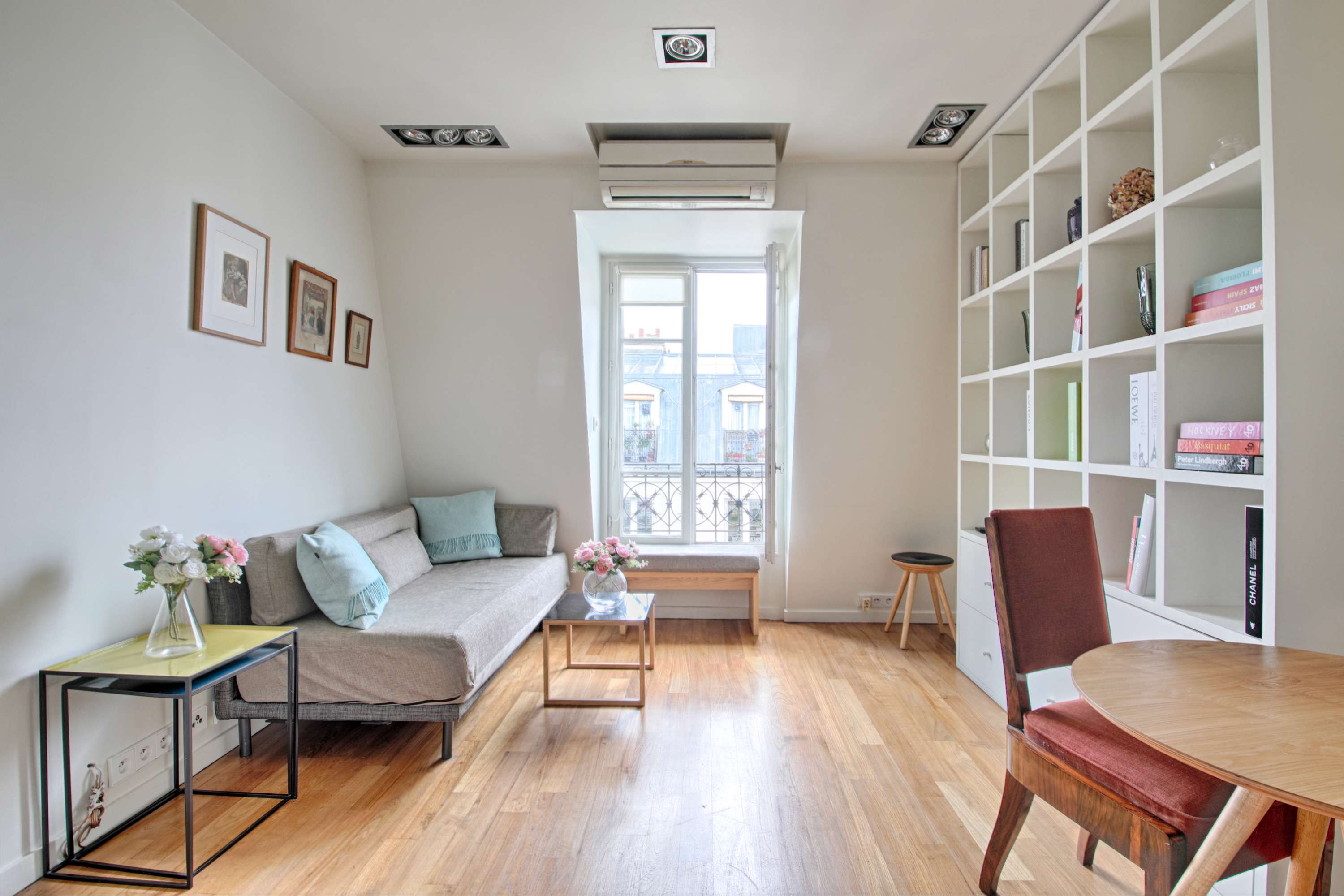 Marais, Seine 1BR AC by Melvane