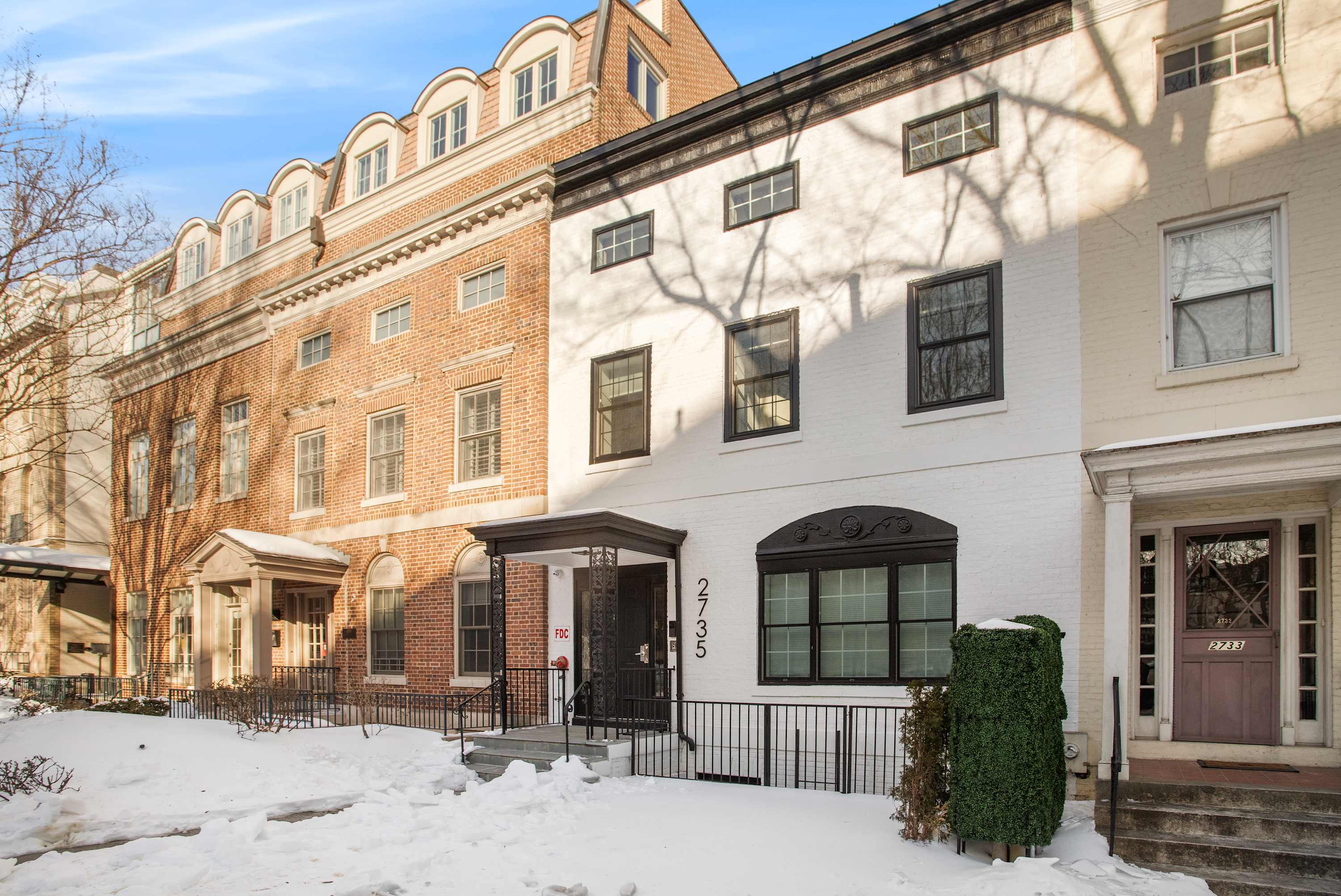 Sojourn 2BR Modern Penthouse w/ Rooftop Deck 5