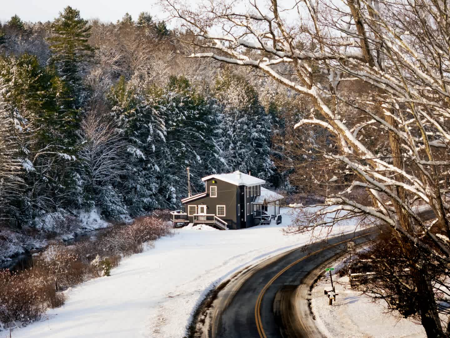 Hot Tub + Game Room + Fire Pit | Black Creek Lodge