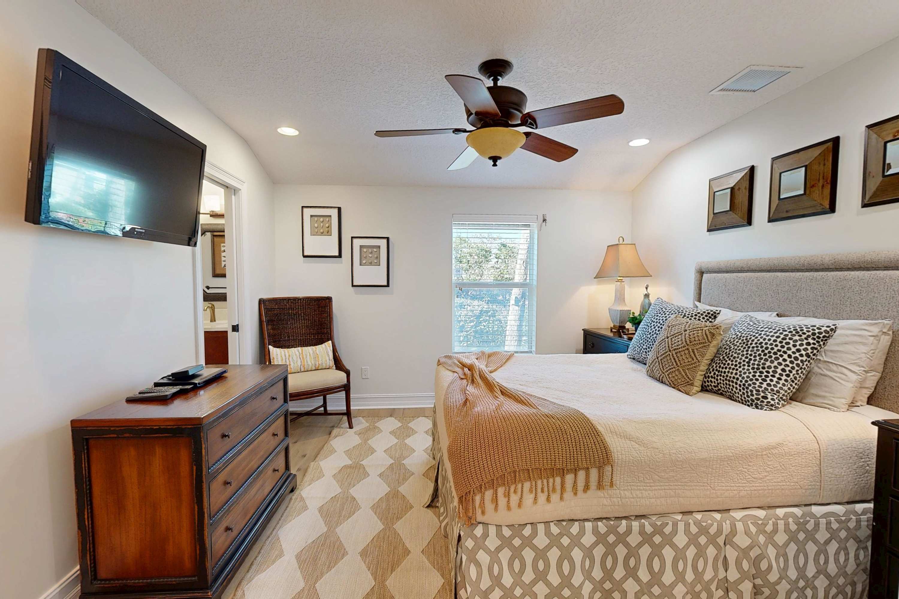 Beachfront 3BR with Pergola Deck and Beach Steps