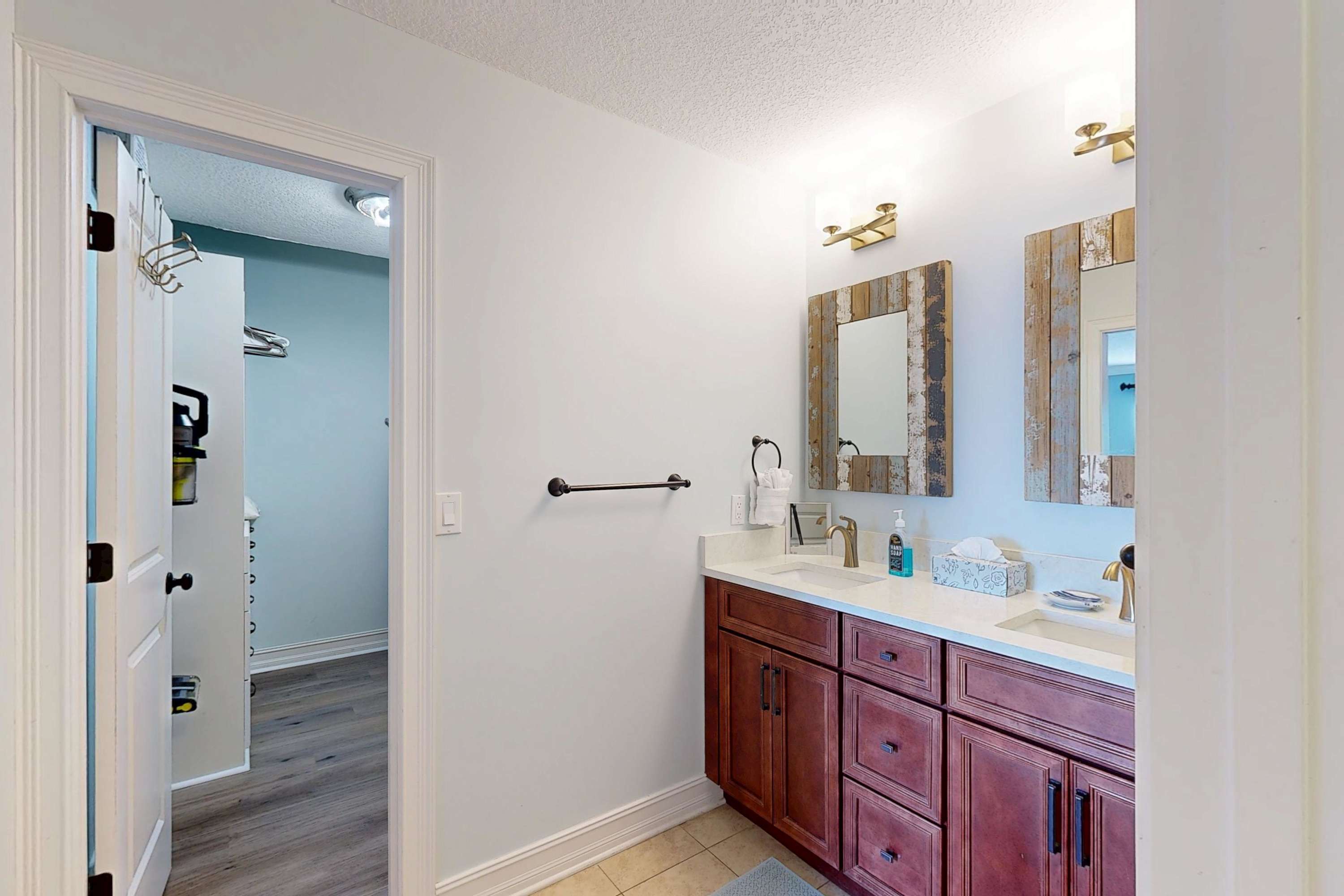 Beachfront 3BR with Pergola Deck and Beach Steps