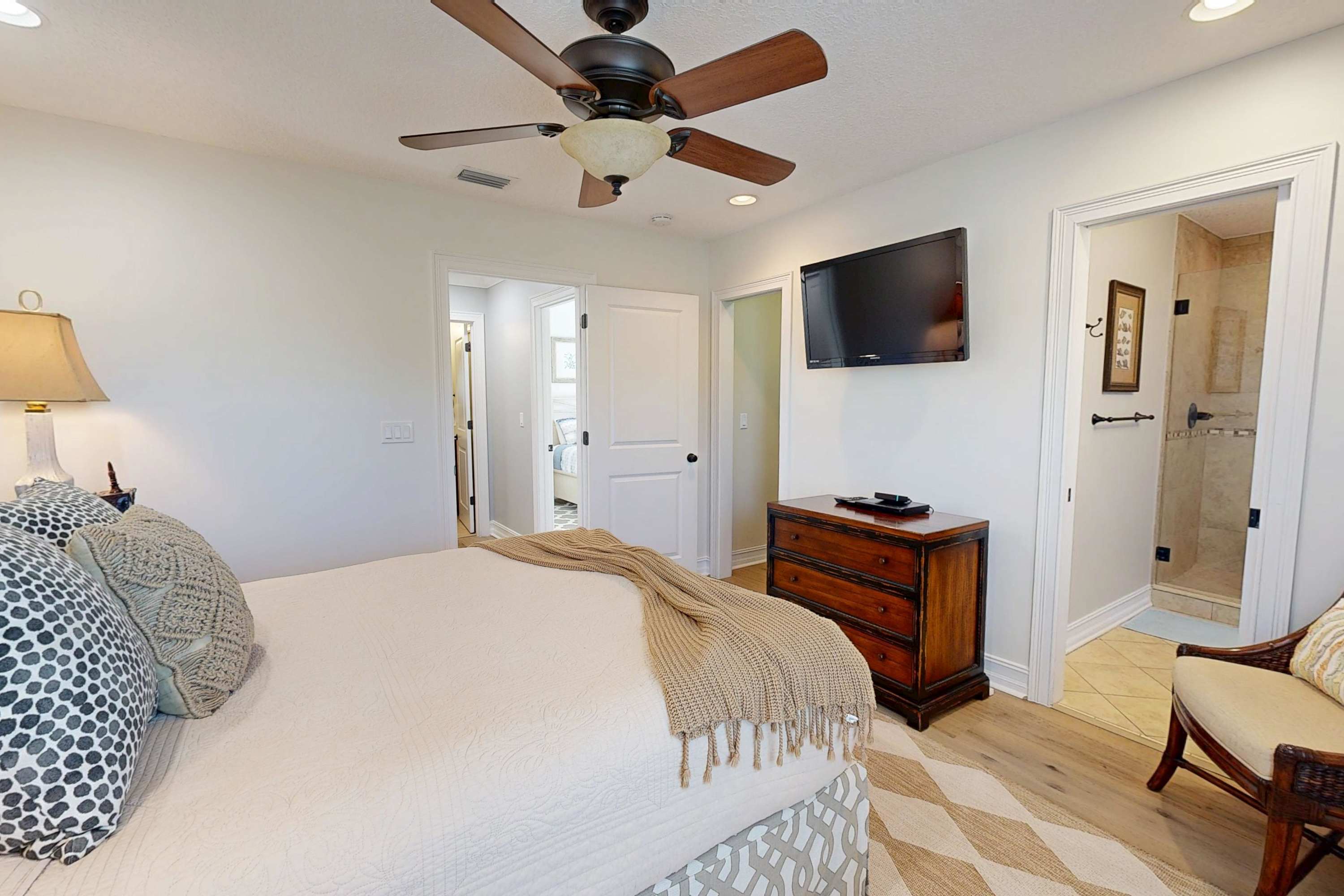 Beachfront 3BR with Pergola Deck and Beach Steps