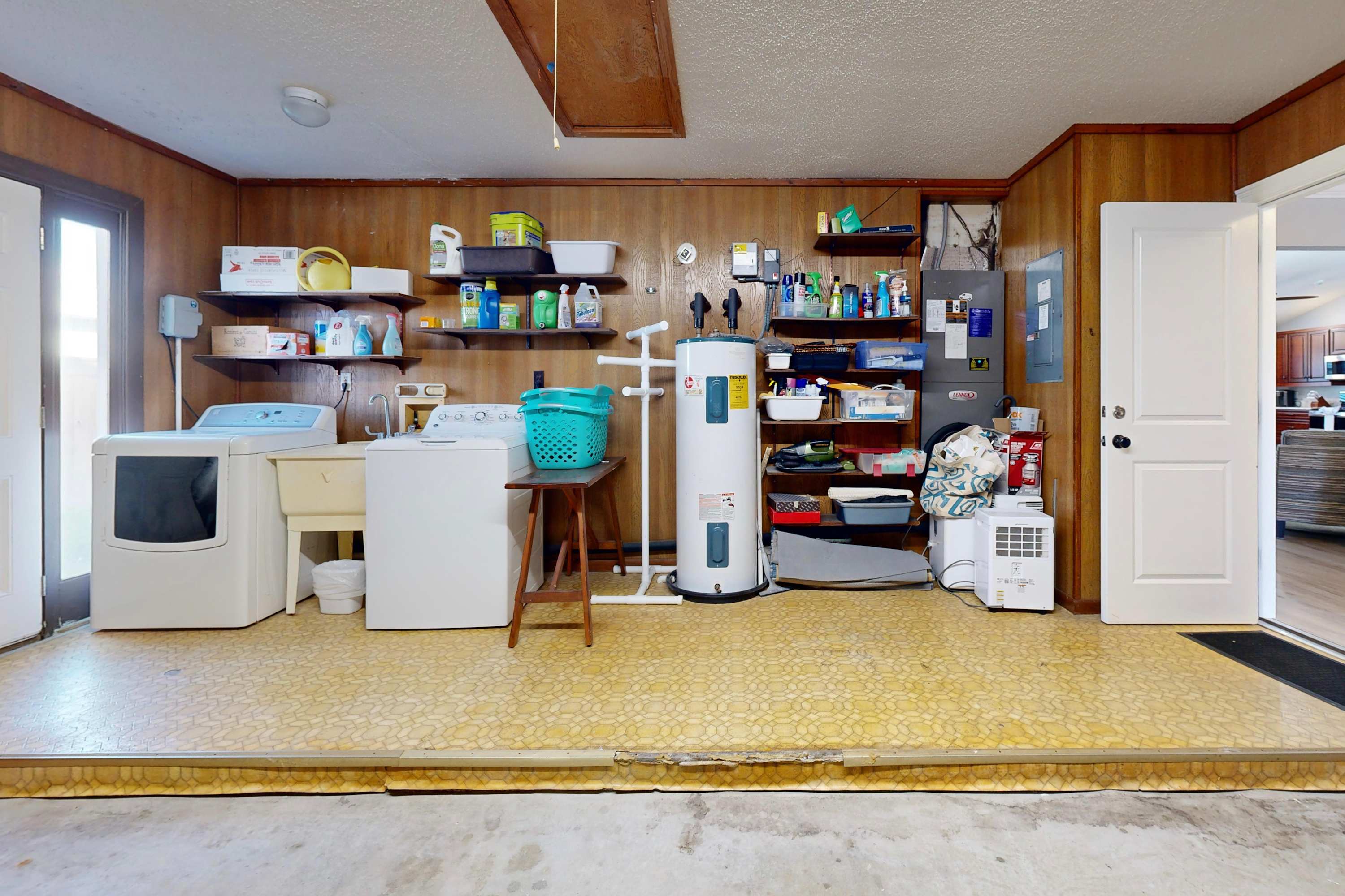Beachfront 3BR with Pergola Deck and Beach Steps