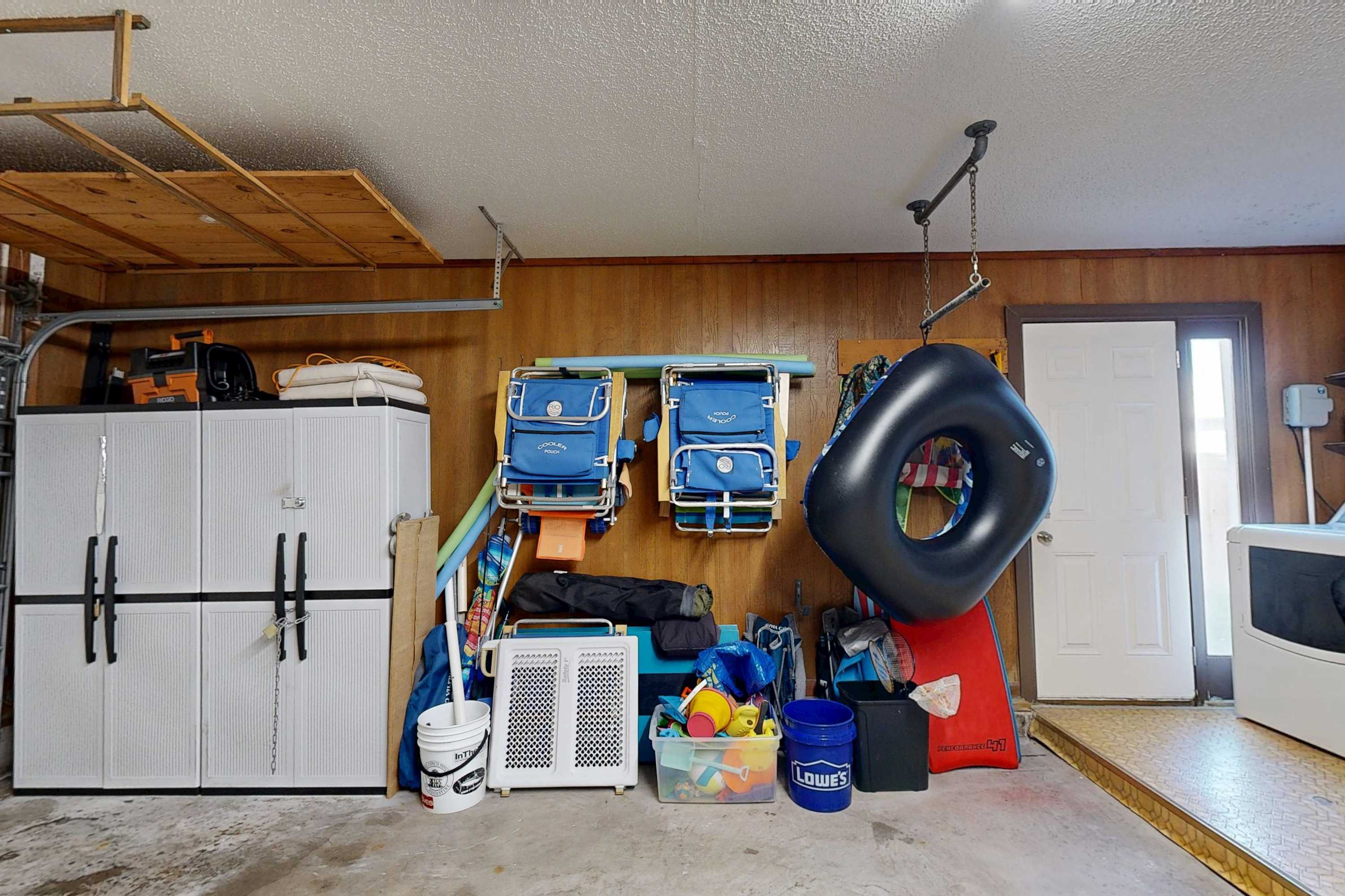 Beachfront 3BR with Pergola Deck and Beach Steps