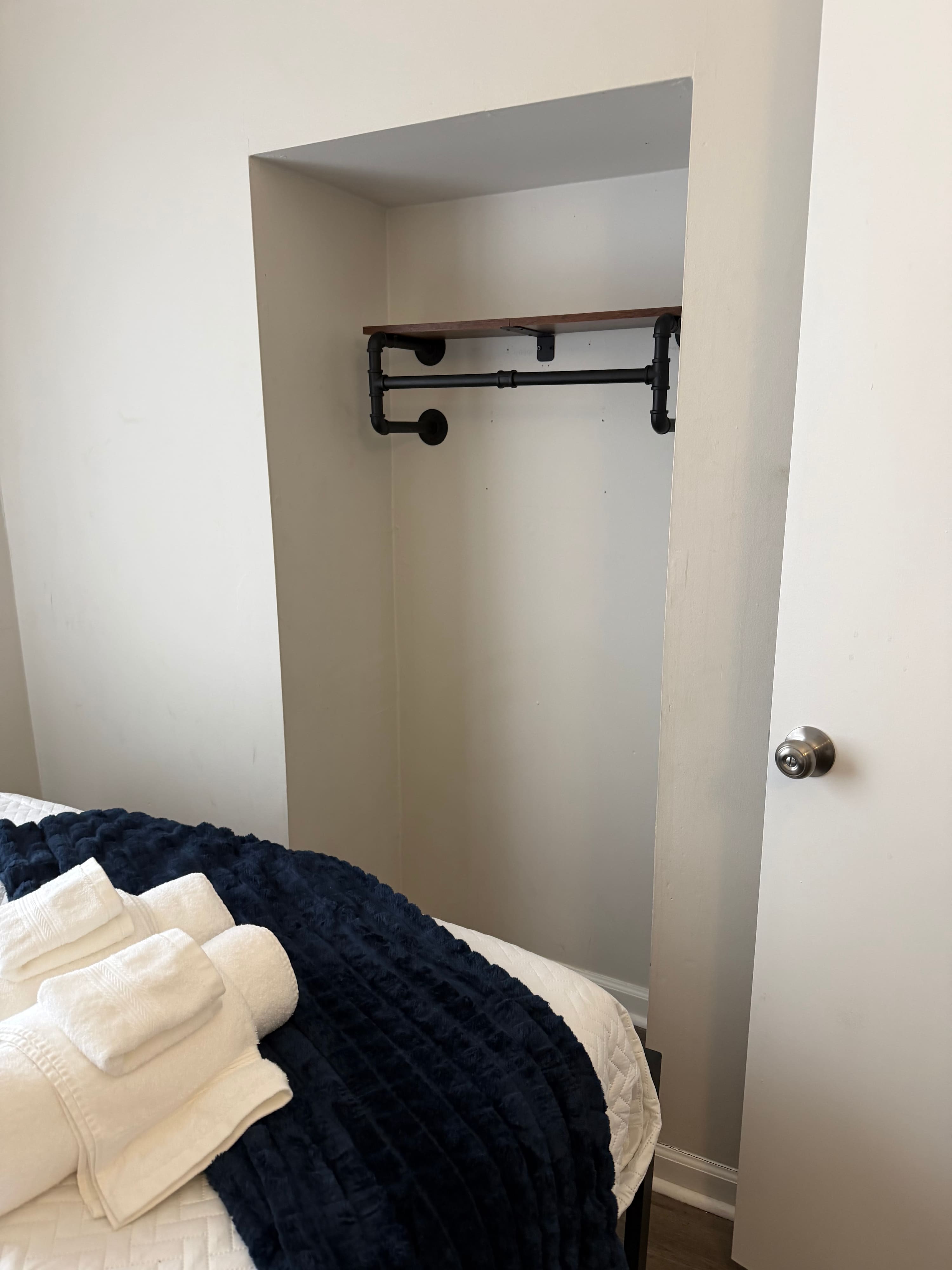Housepitality - Franklinton Manor - Spacious