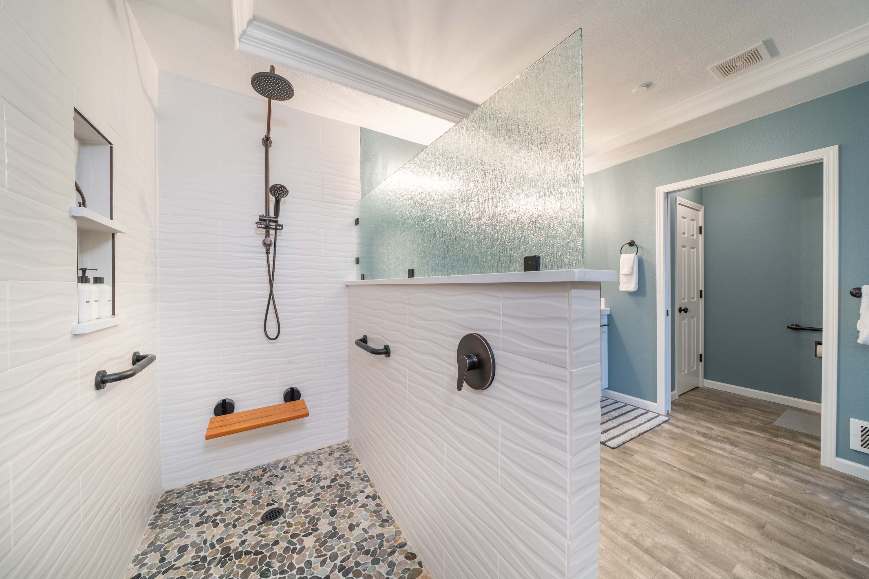 Oceanfront, Whale Watching, Pool | Thundering Sea