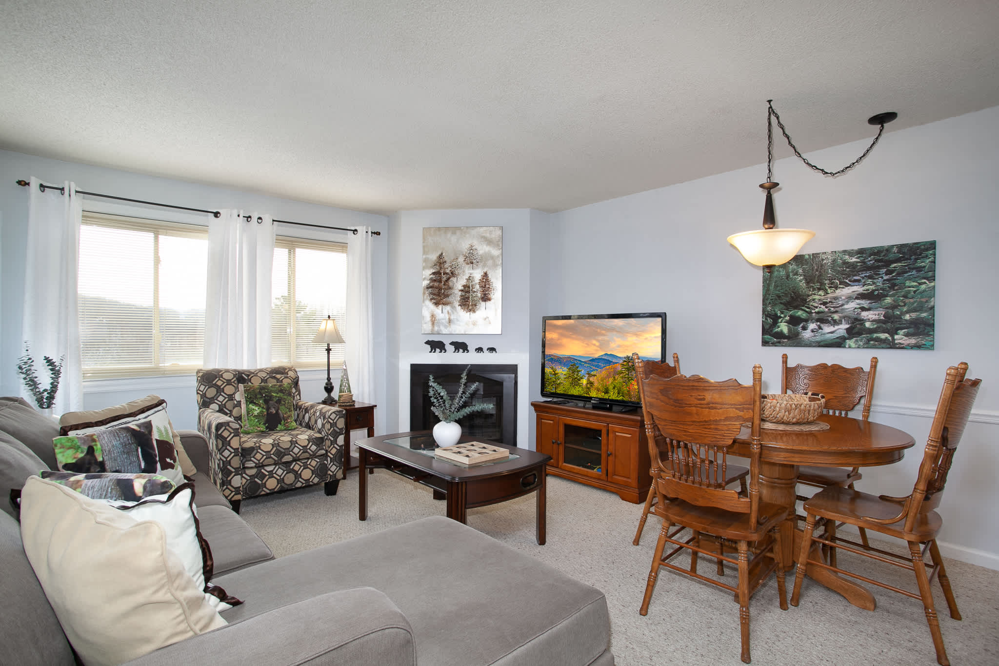 Cozy Escape w/Balcony, Mtn Views & Resort Perks!