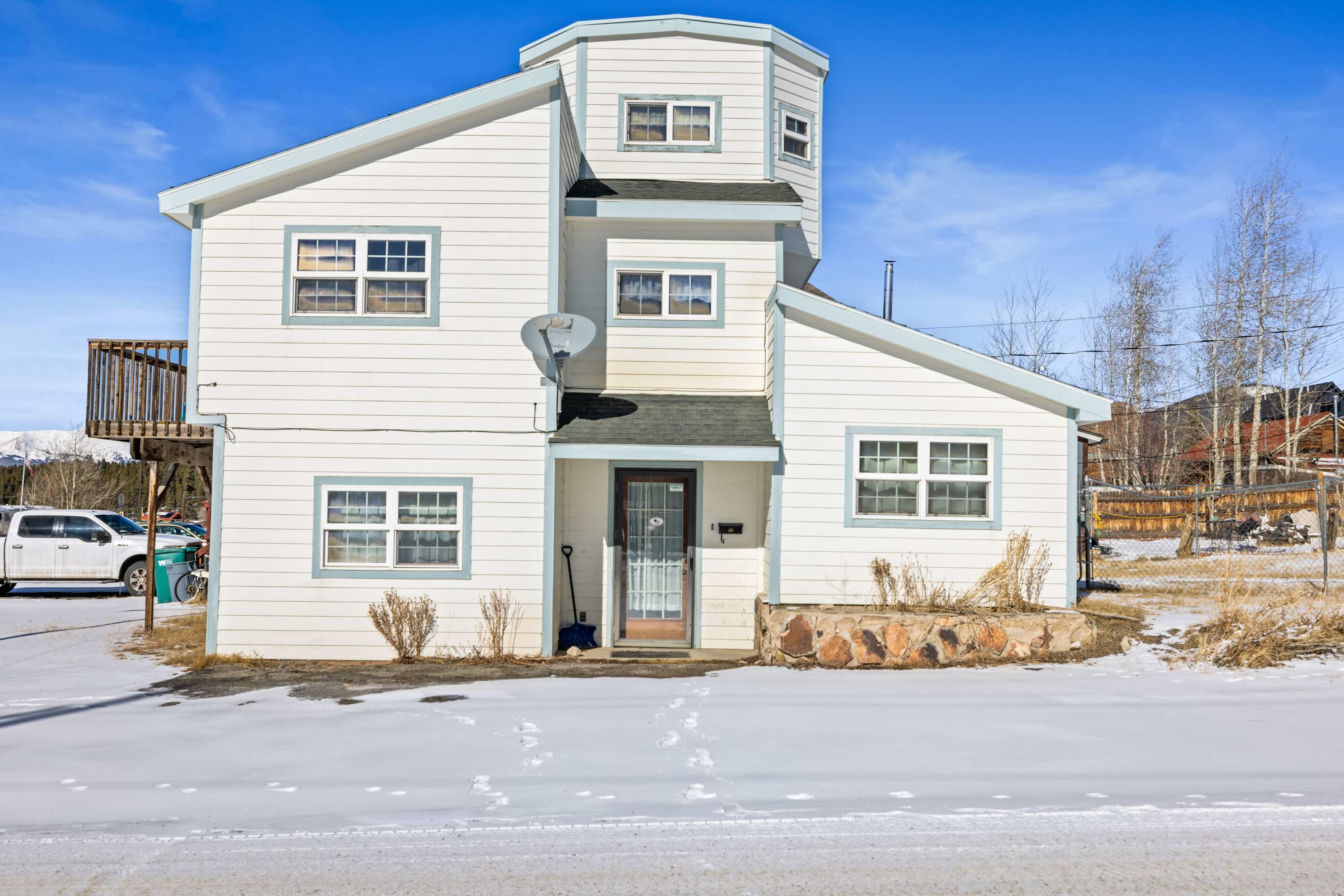 3BR Mountain Retreat w/ Balcony Near Mineral Trail — Leadville, CO — vacation rental