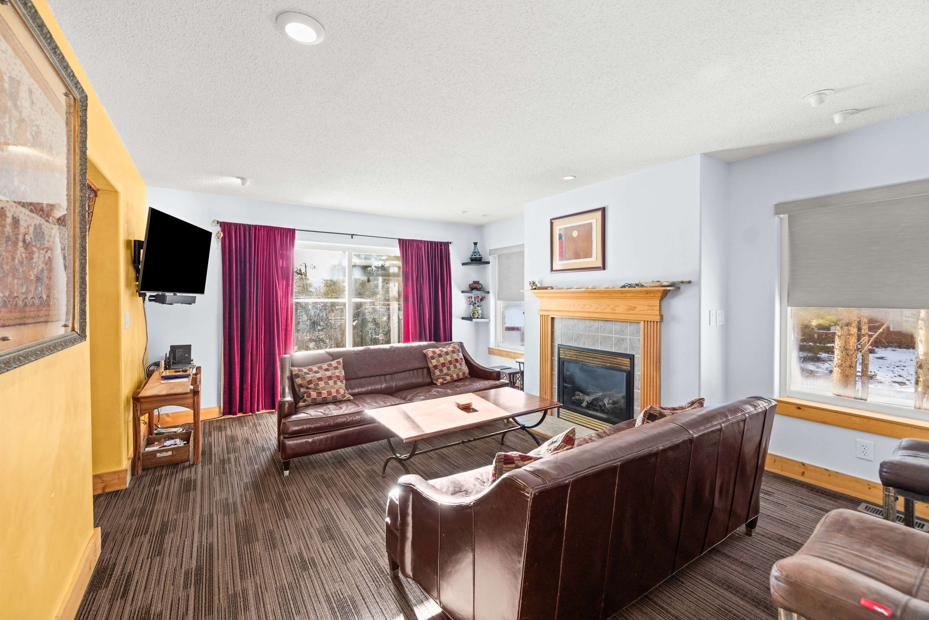 3BR - Hot Tub, Jacuzzi, Stunning Mt. Elbert Views — Leadville, CO — vacation rental