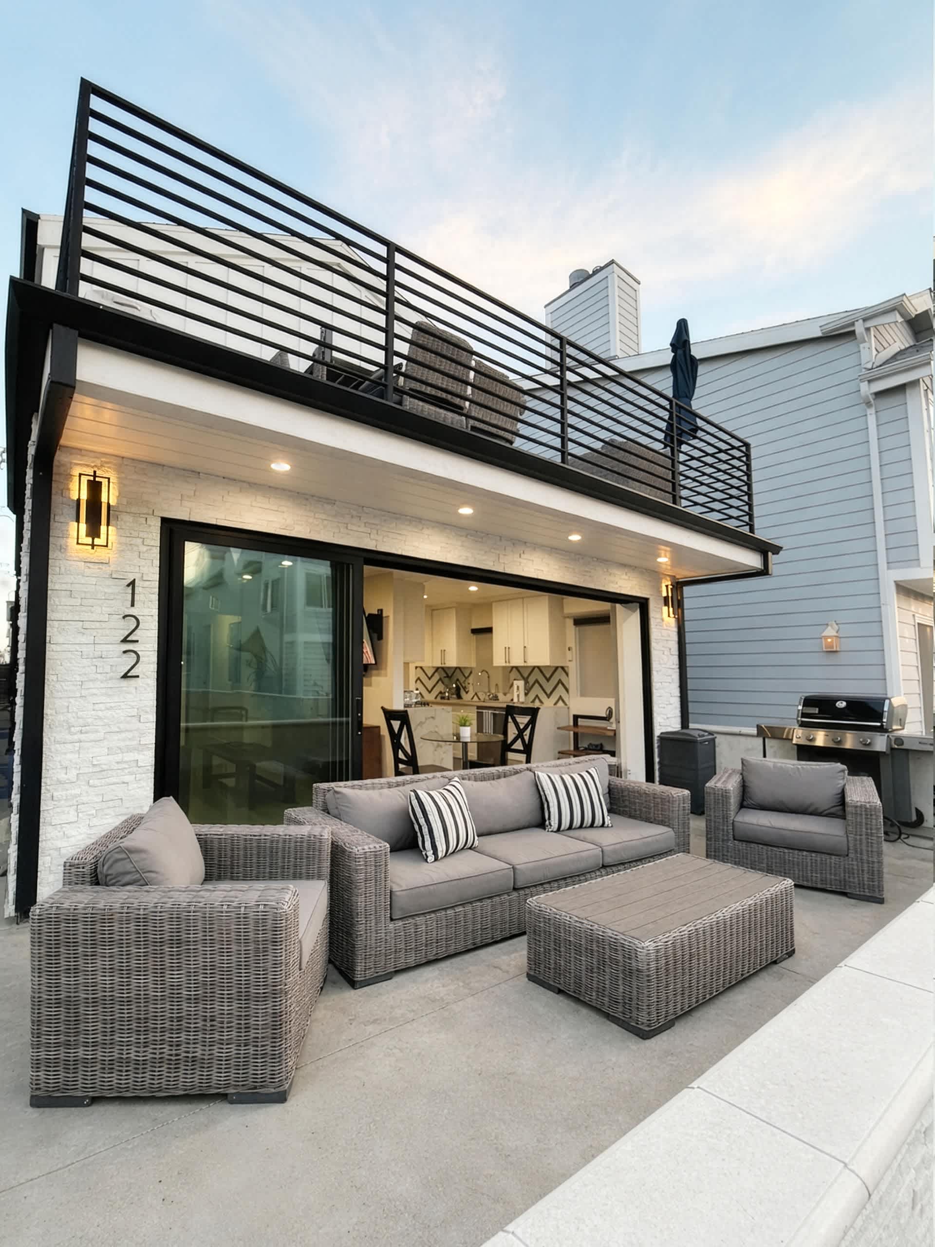 122 36th St A | Gorgeous + Modern Oasis w/ Huge Front Patio 2