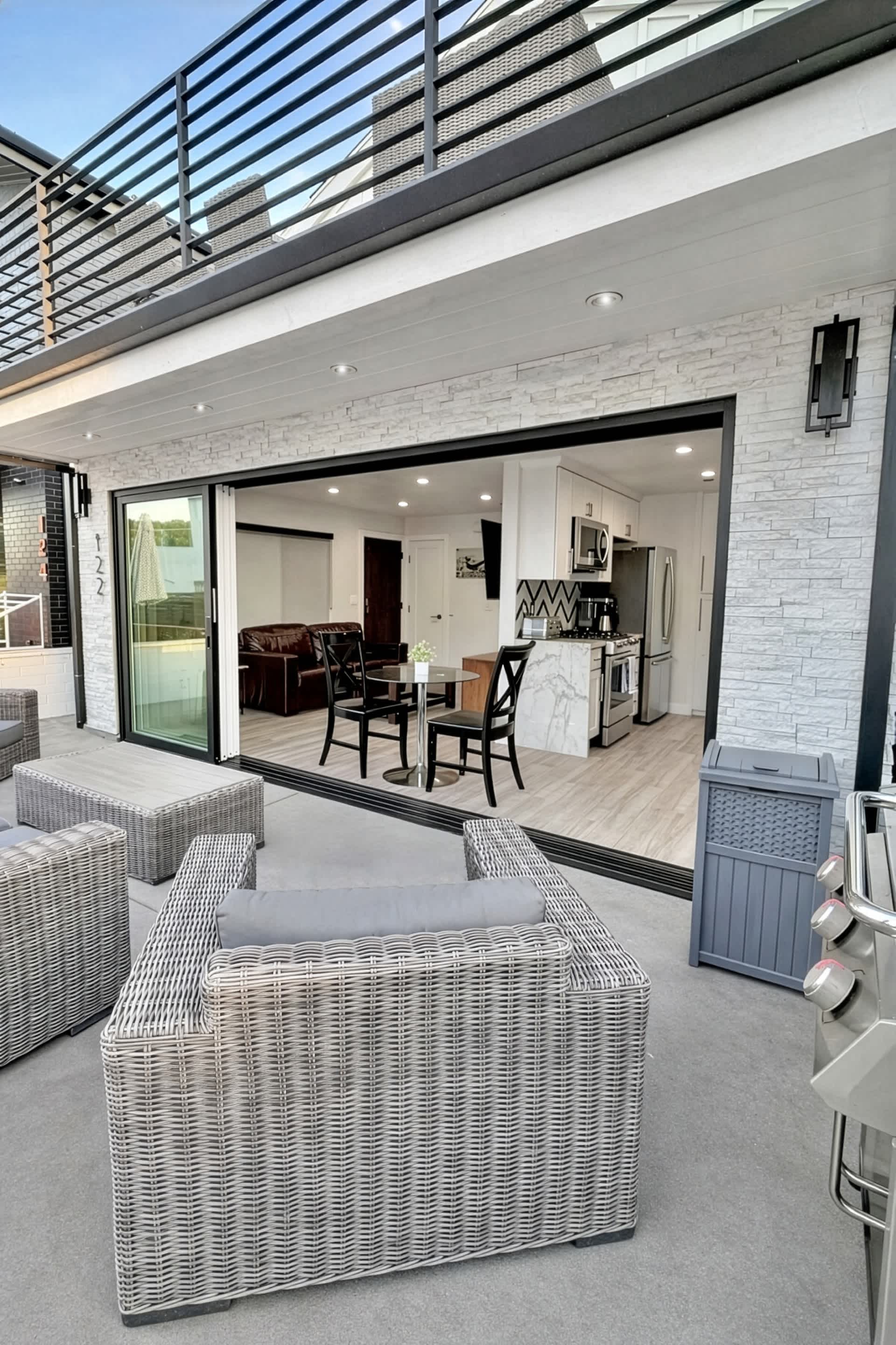 122 36th St A | Gorgeous + Modern Oasis w/ Huge Front Patio 4