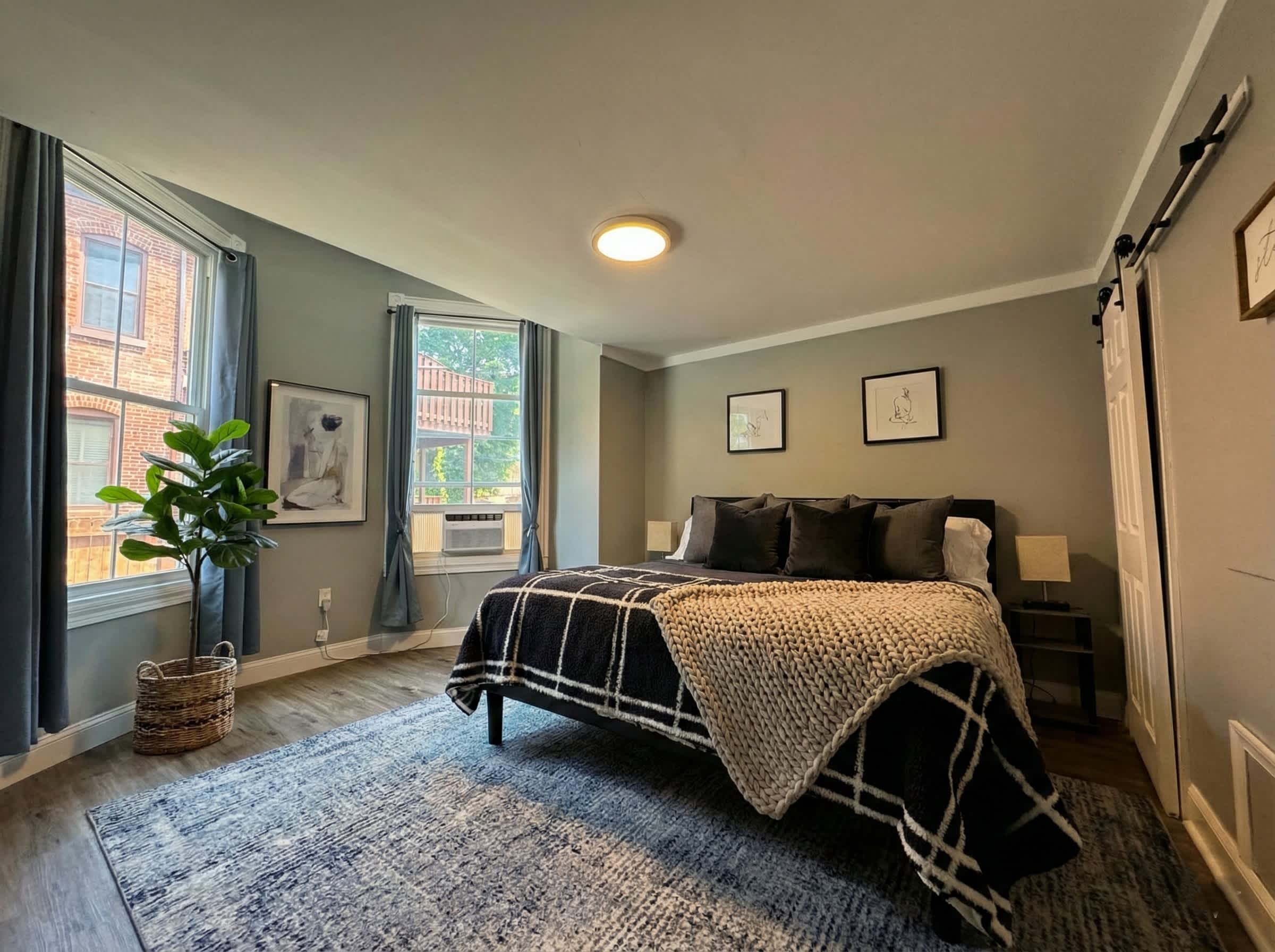 The Grayson at Park Place - Historic Charm Meets Modern Comfort 4