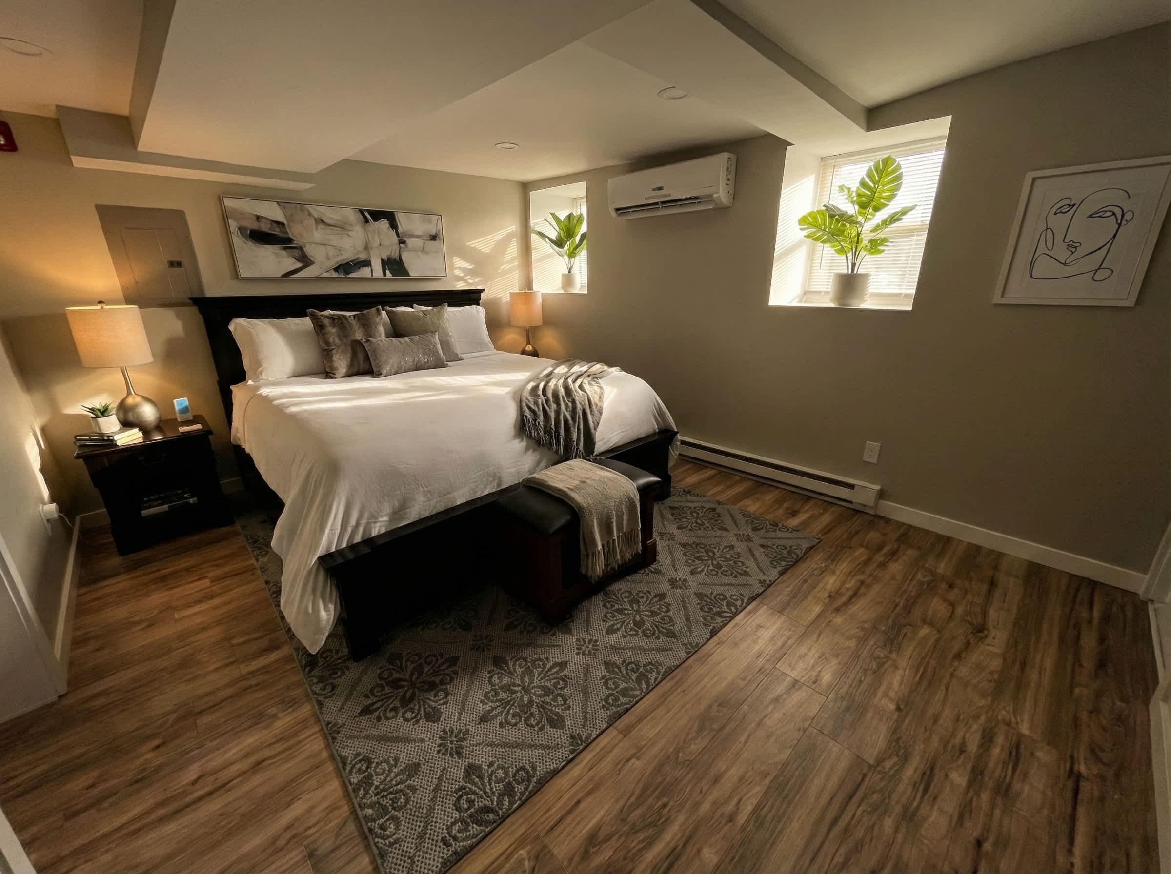 Stylish Cool Springs Apt, King Bed 4