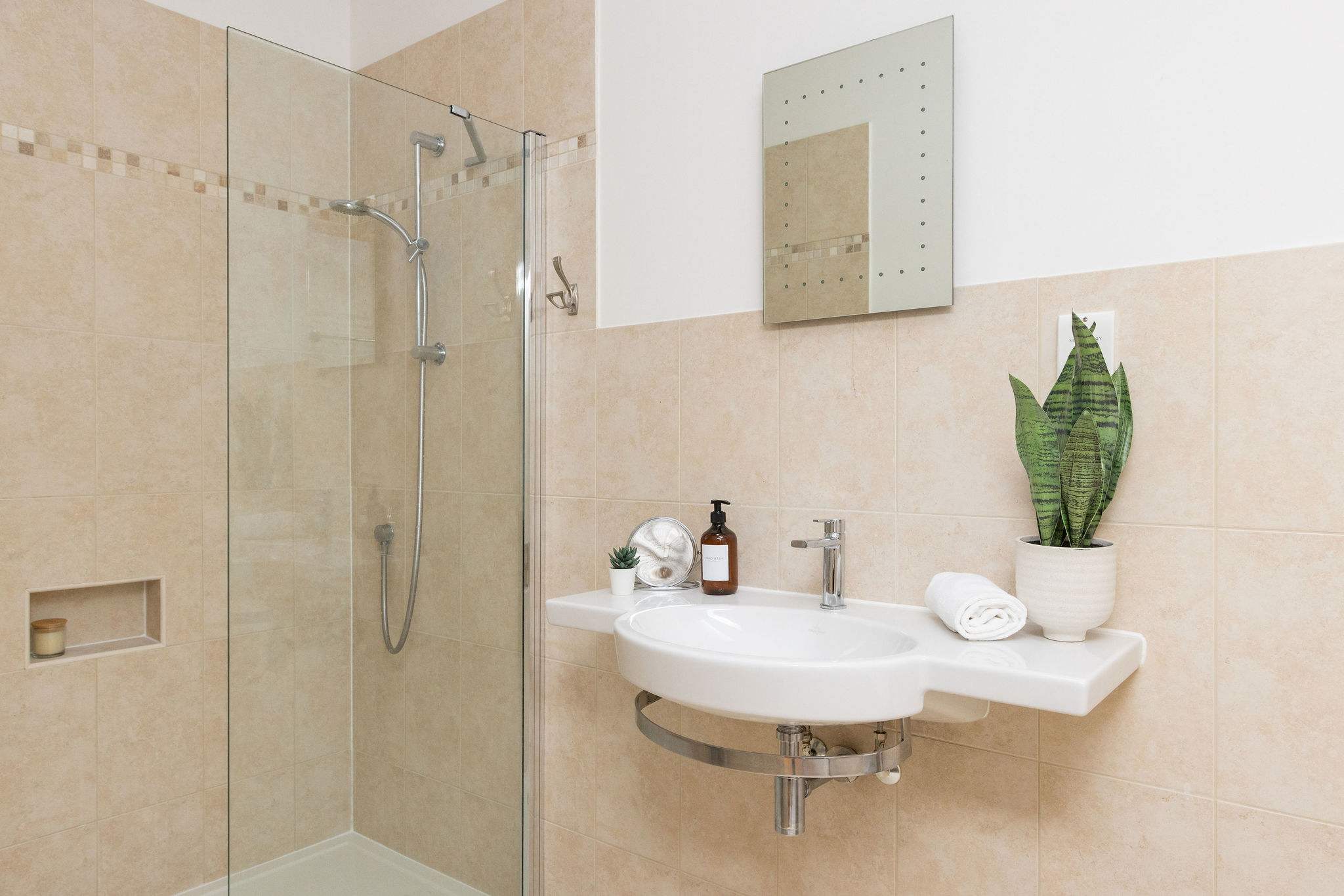 The Buttercup room has an ensuite with walk-in shower, sink and WC.