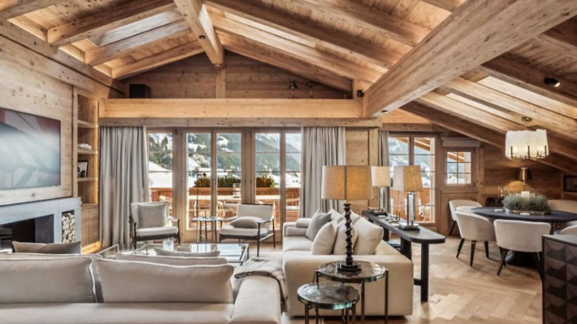 GST223 Alex Lux Pent