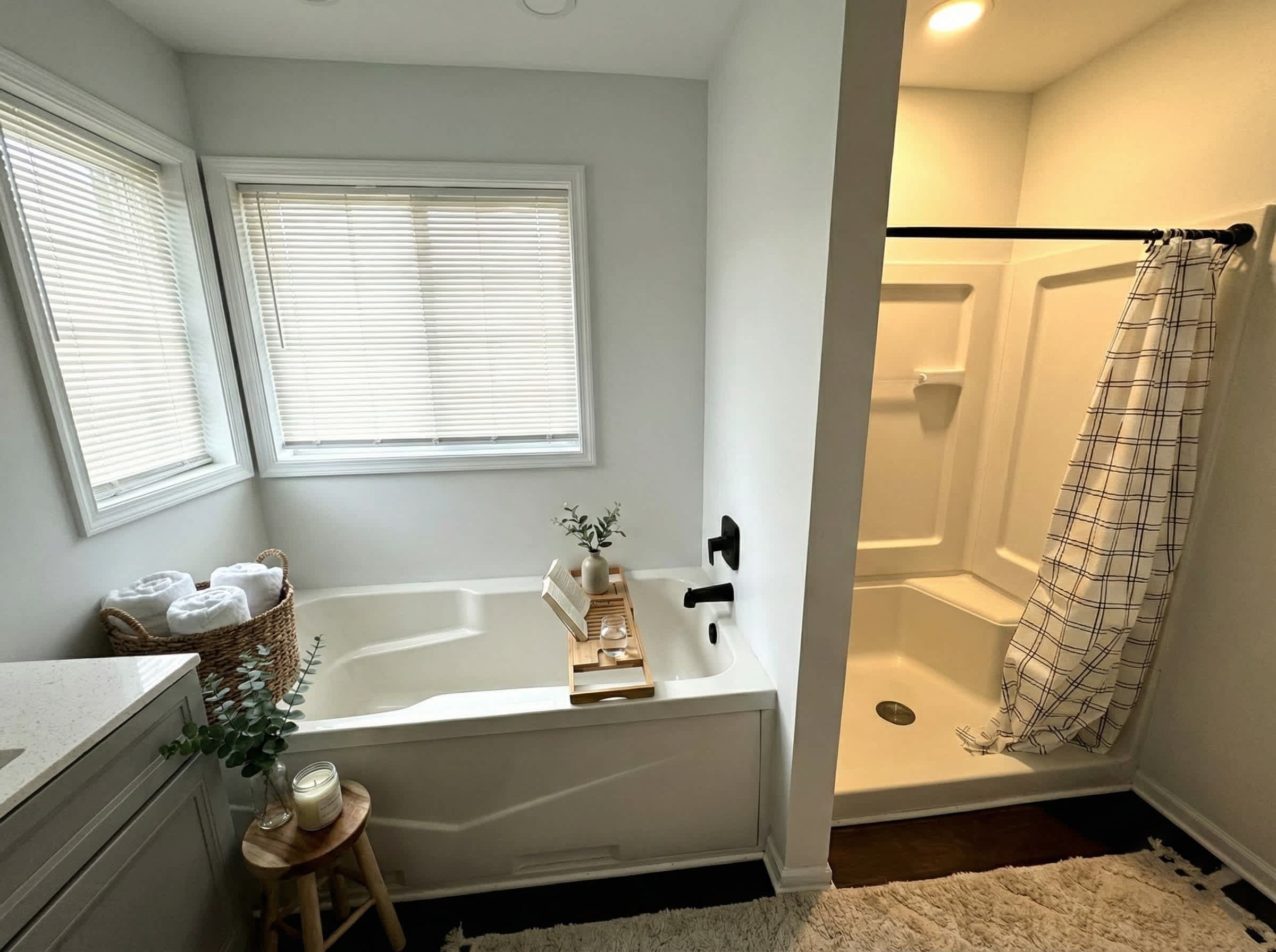 Cozy Modern 3 Bed Villa with parking 3