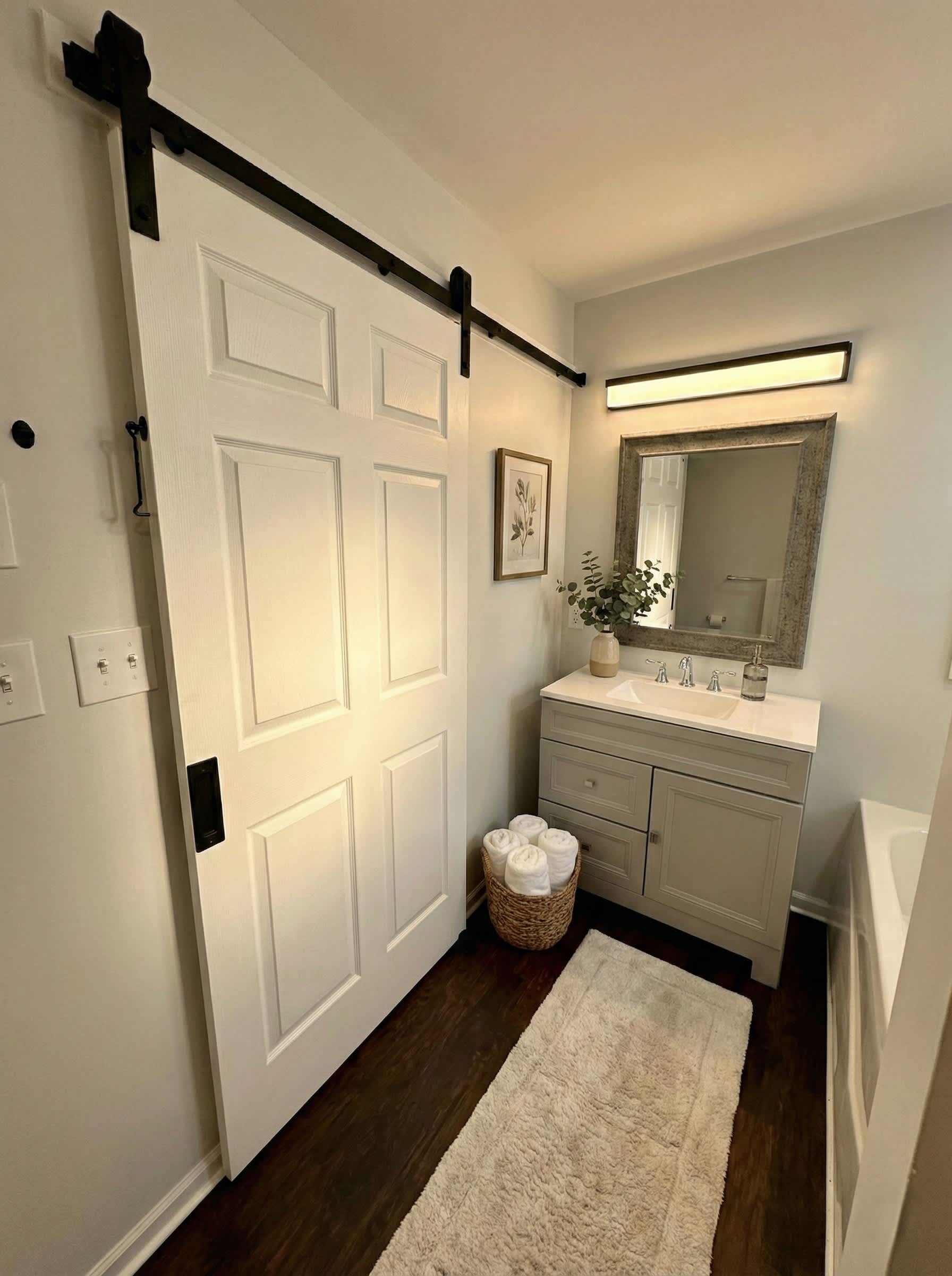 Cozy Modern 3 Bed Villa with parking 4