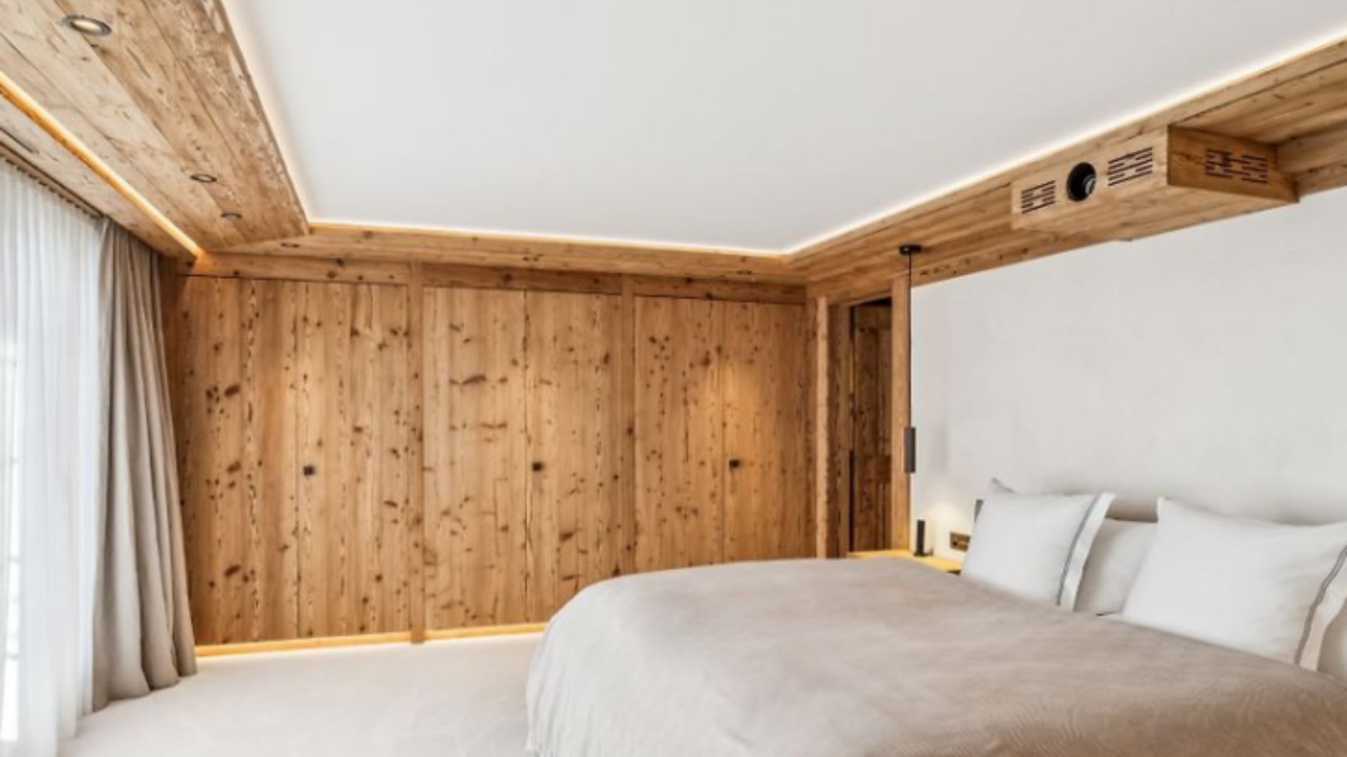 GST224 Alex Expansiv