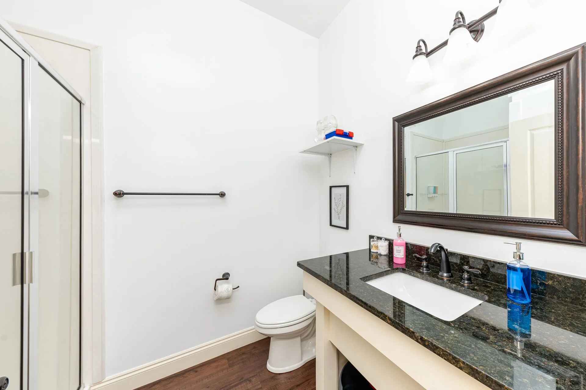 30A Inn Suites Superior Room King Queen 31 6