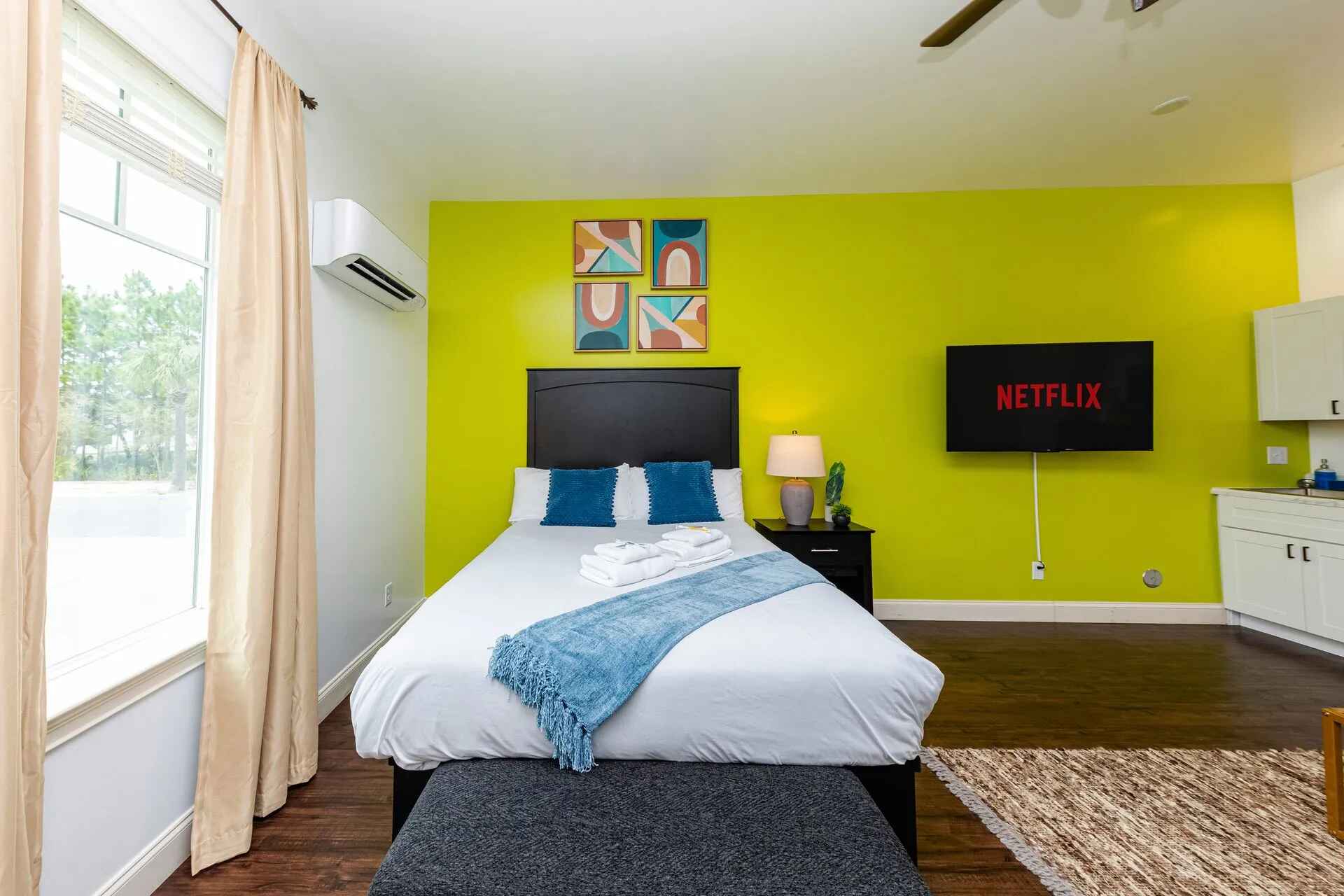 30A Inn Suites Signature Queen Studio 5 5