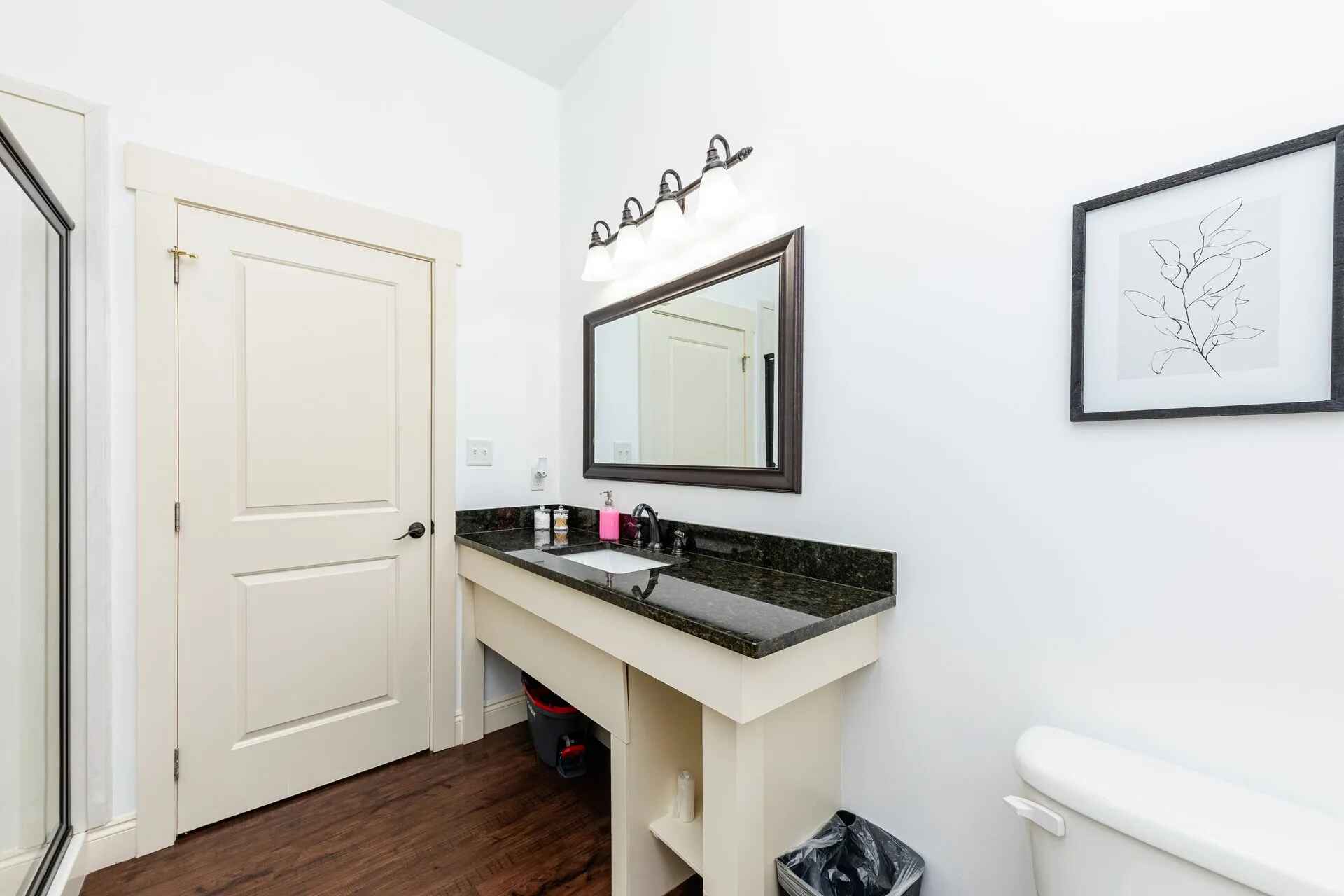 30A Inn Suites Studio King Suite 12