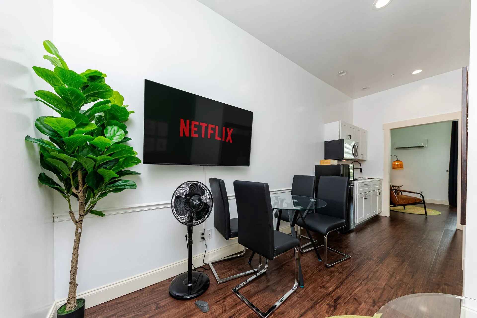 30A Inn Suites Studio King Suite 13