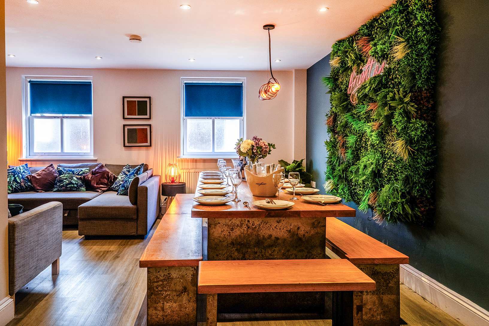 West Pier Beach - by Brighton Holiday Lets - Brighton Holiday Home - Image 11