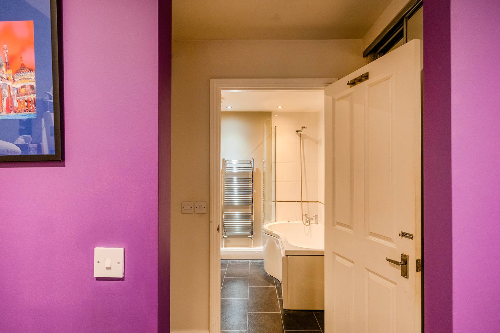 West Pier Beach - by Brighton Holiday Lets - Brighton Holiday Home - Image 22