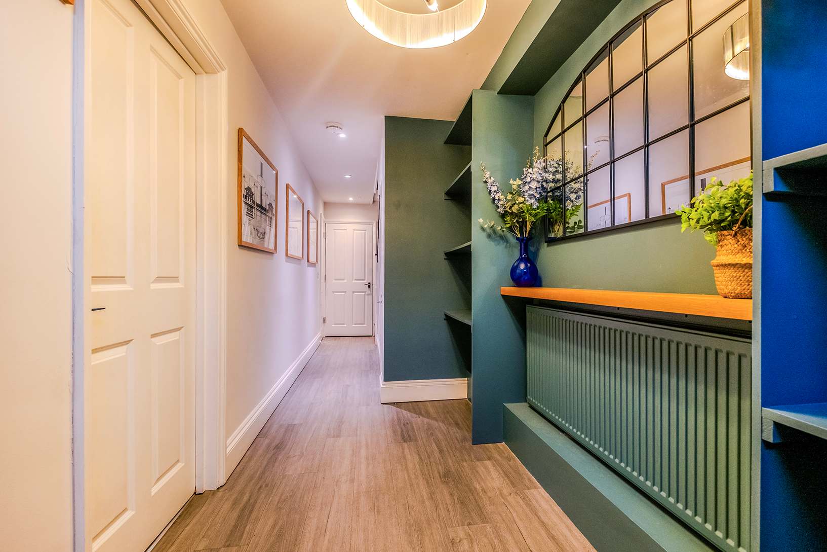 West Pier Beach - by Brighton Holiday Lets - Brighton Holiday Home - Image 9