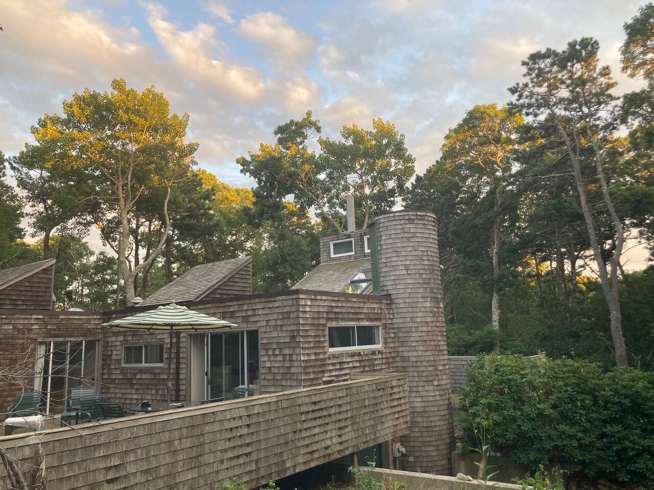 New 2026 Expansive Modern Estate with Main Guest House on 3 Wooded Acres 2