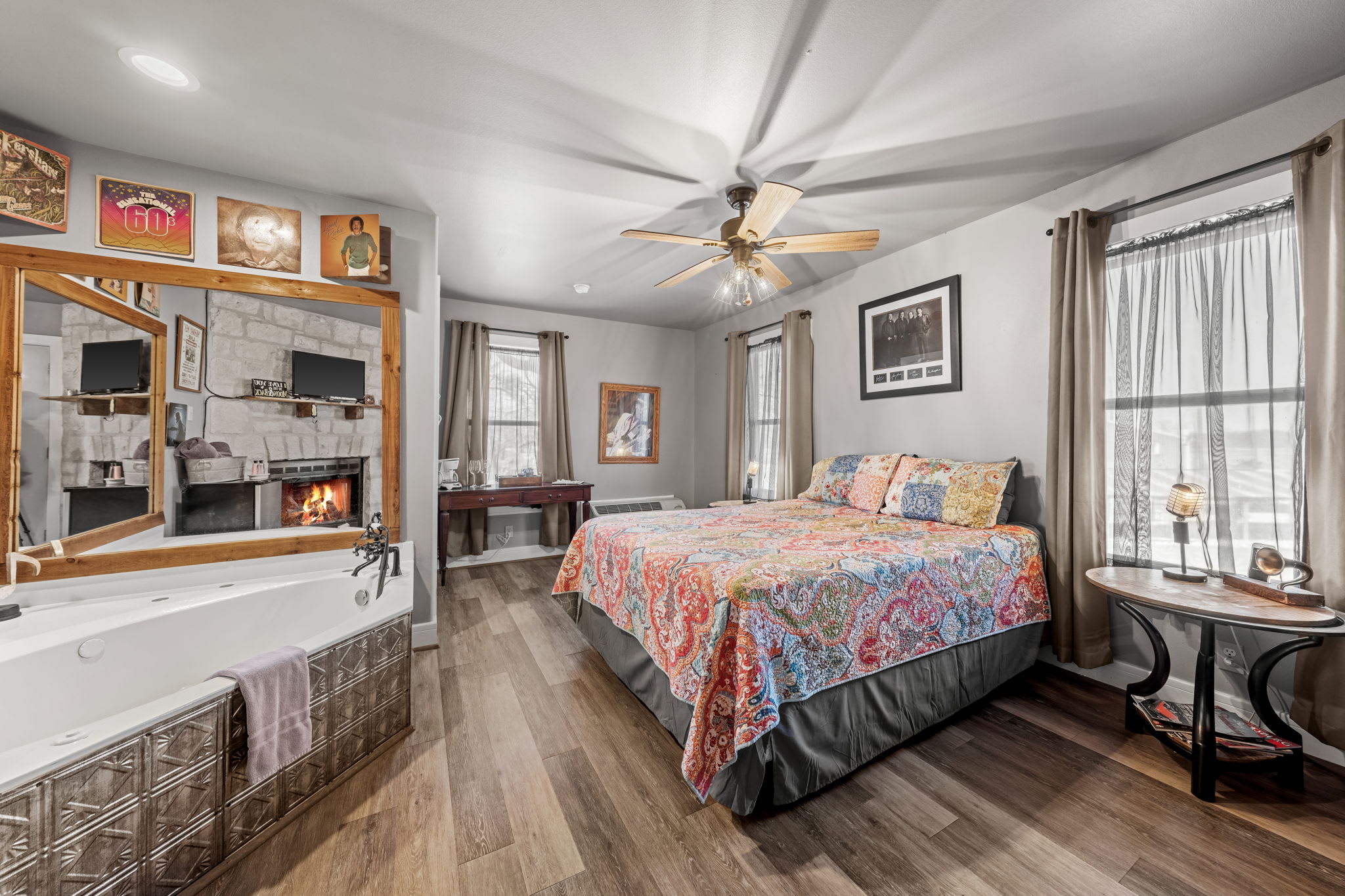 Texas Music - Close to Luckenbach & Bar On Site — Fredericksburg, TX — vacation rental