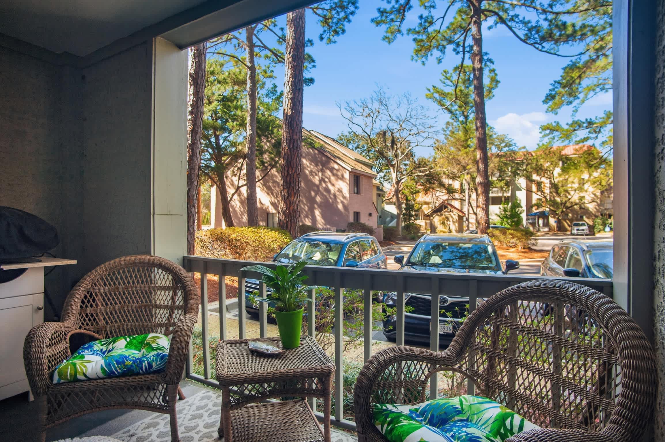 909 Cutter Court | Modern Sea Pines Retreat — Hilton Head Island, SC — vacation rental