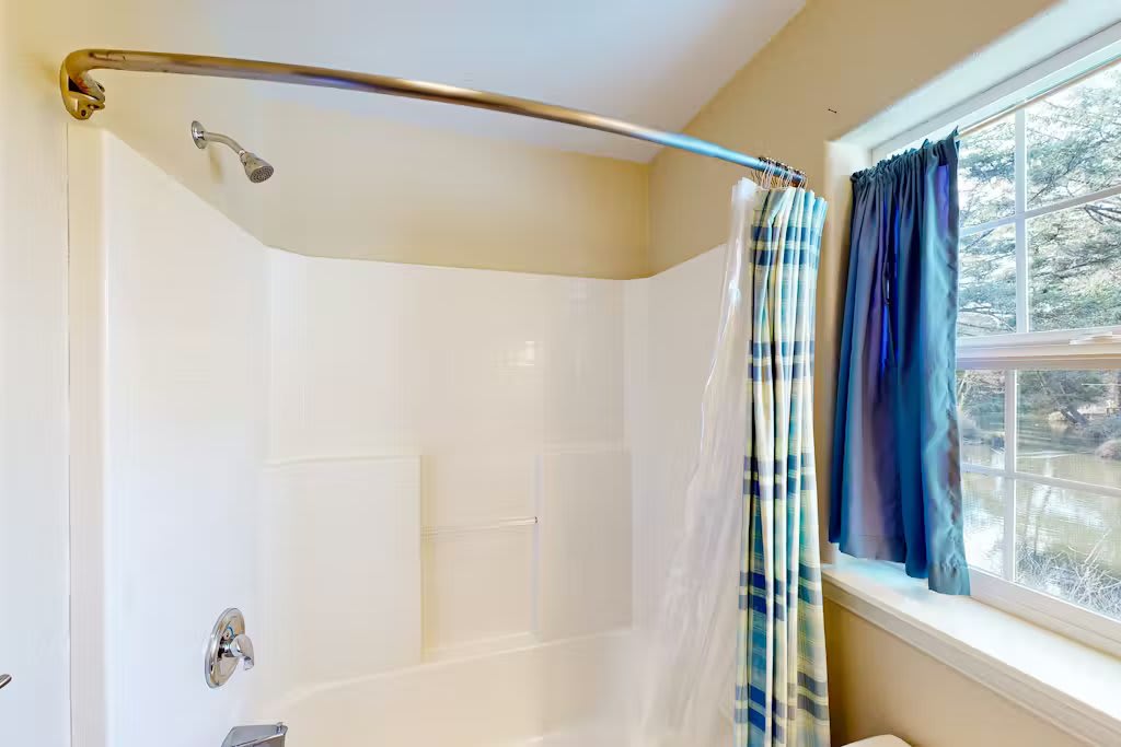 Riverfront Home, 3 Blocks to Beach | Canal Cottage